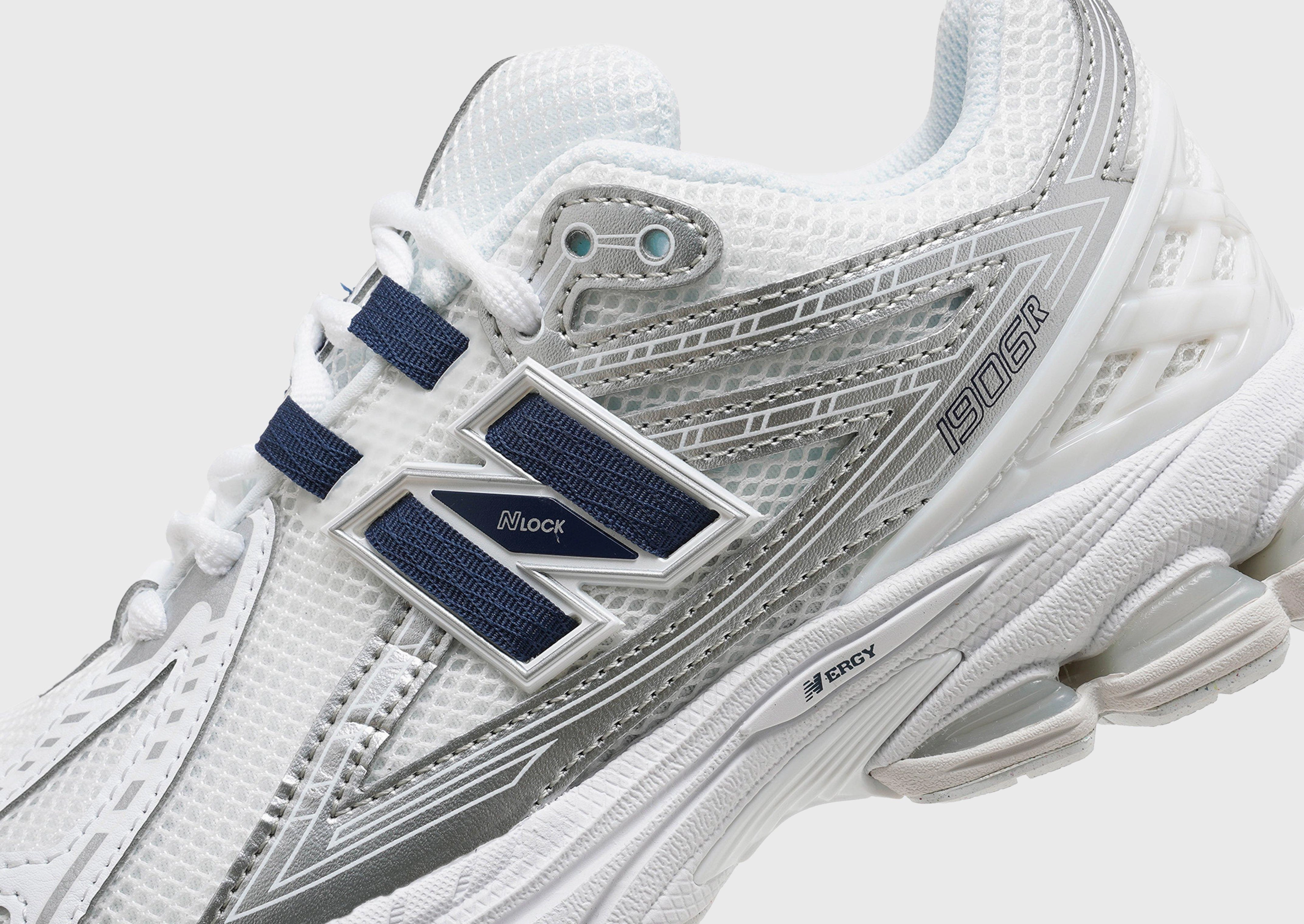 all - season running shoes 1906 Junior's