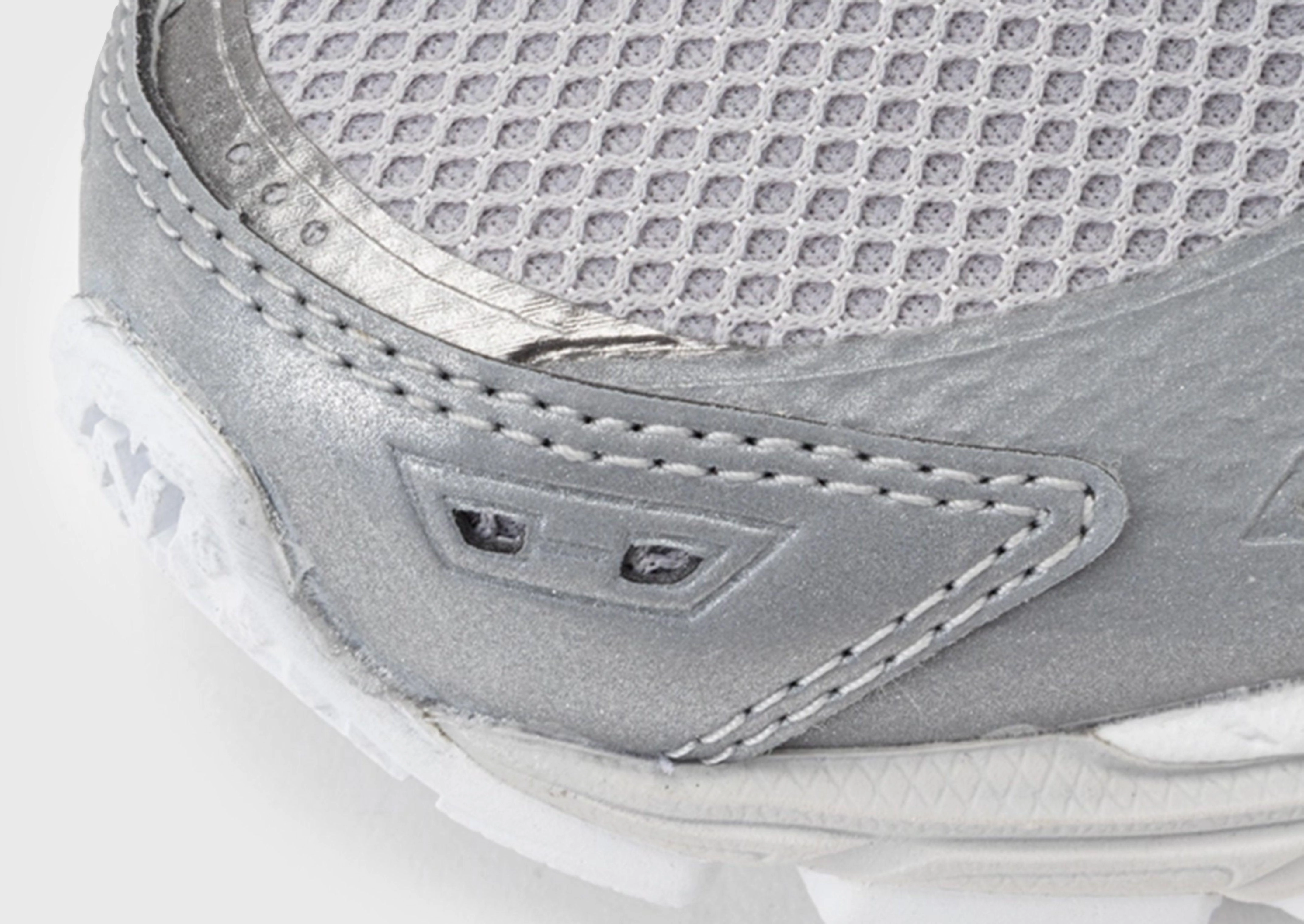 long - jump running shoes 1906