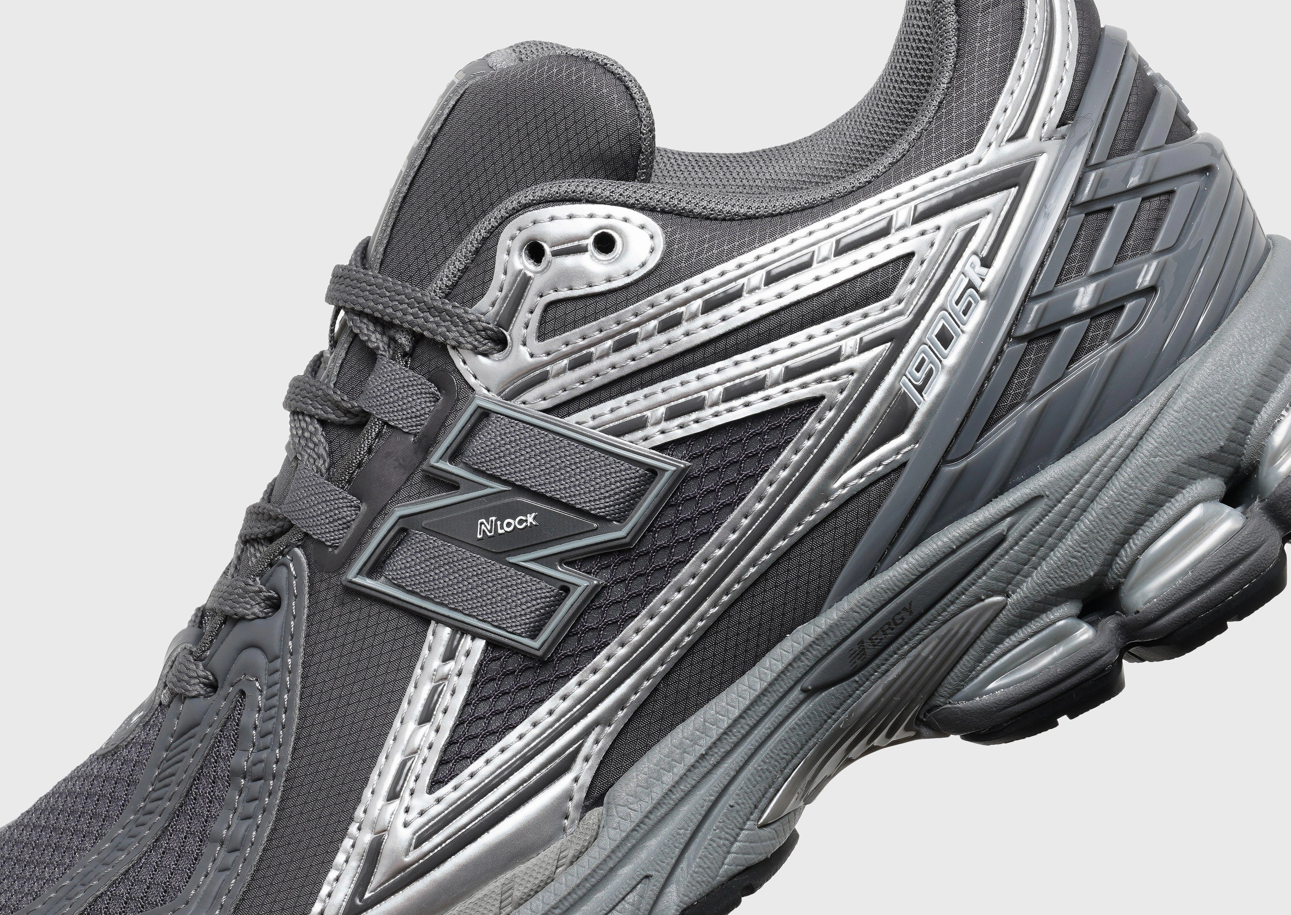 1906 Breathable Toe Box Ergonomic shoe design