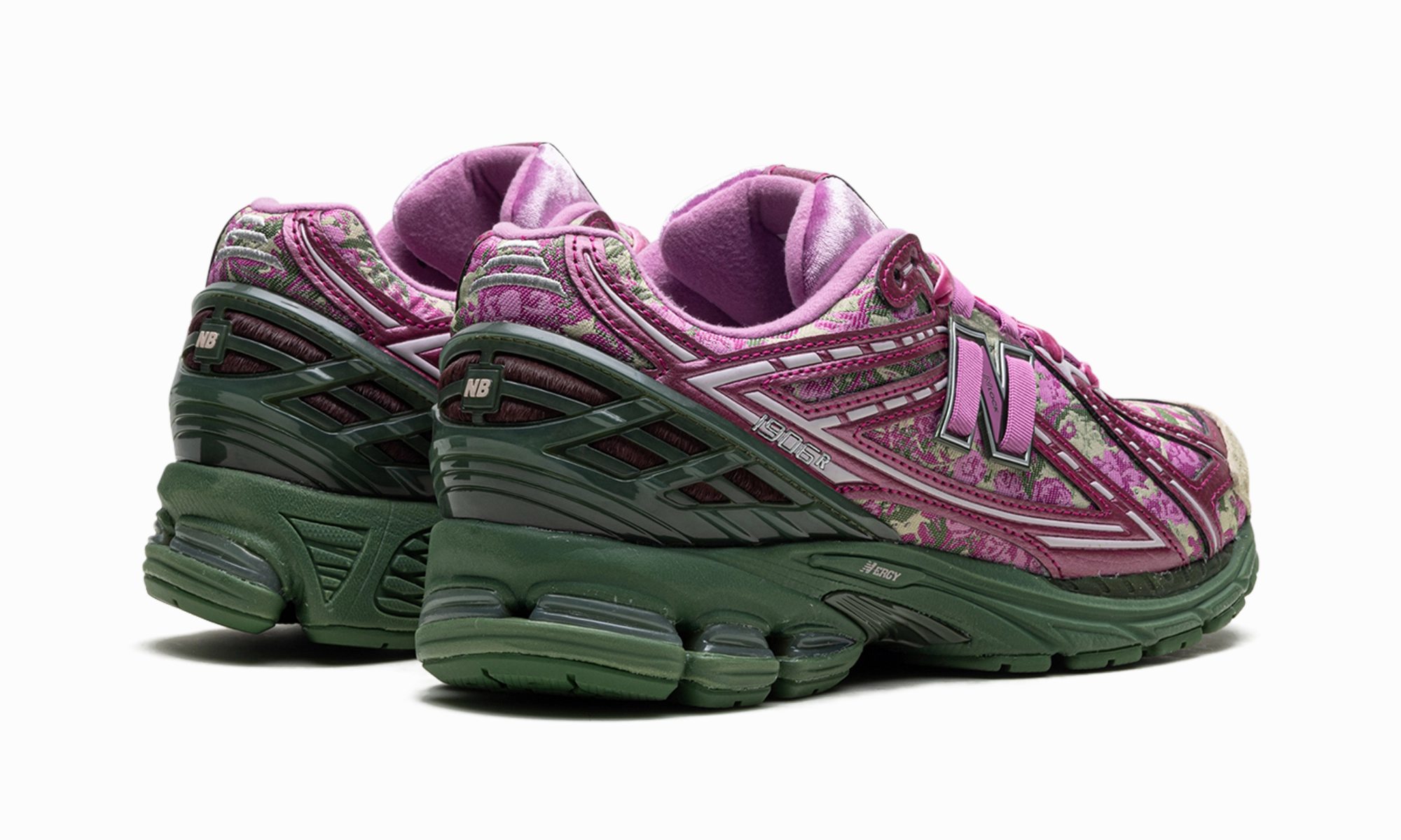 1906R "Jack Harlow - Rose Runner" flat - surface running shoes practice - day