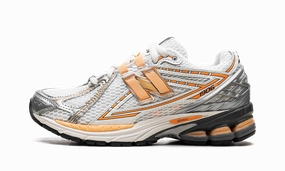 1906R "Neon Pack - Orange ASOS Exclusive" Torsion Spring Mechanism