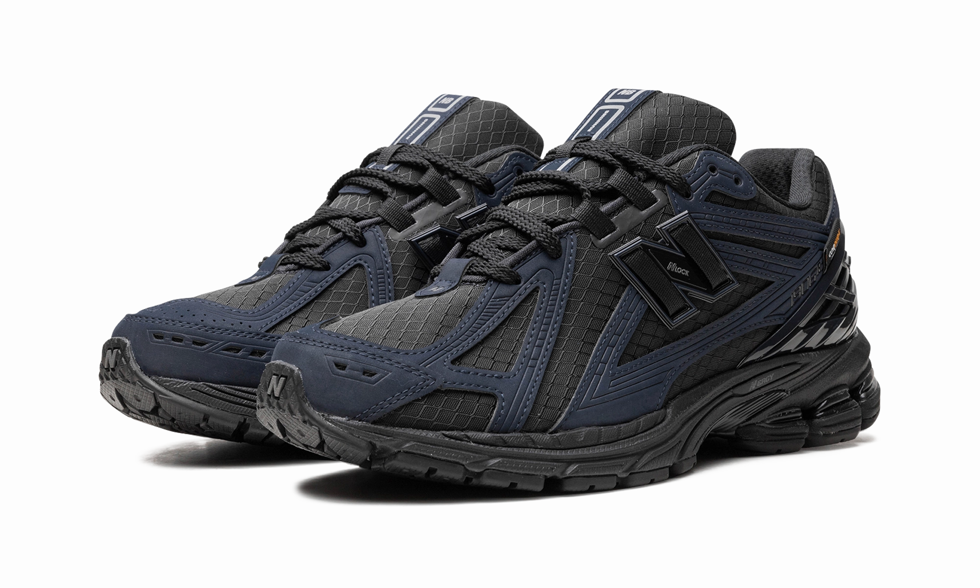 fast runners 1906R "Outerspace/Black/Black"