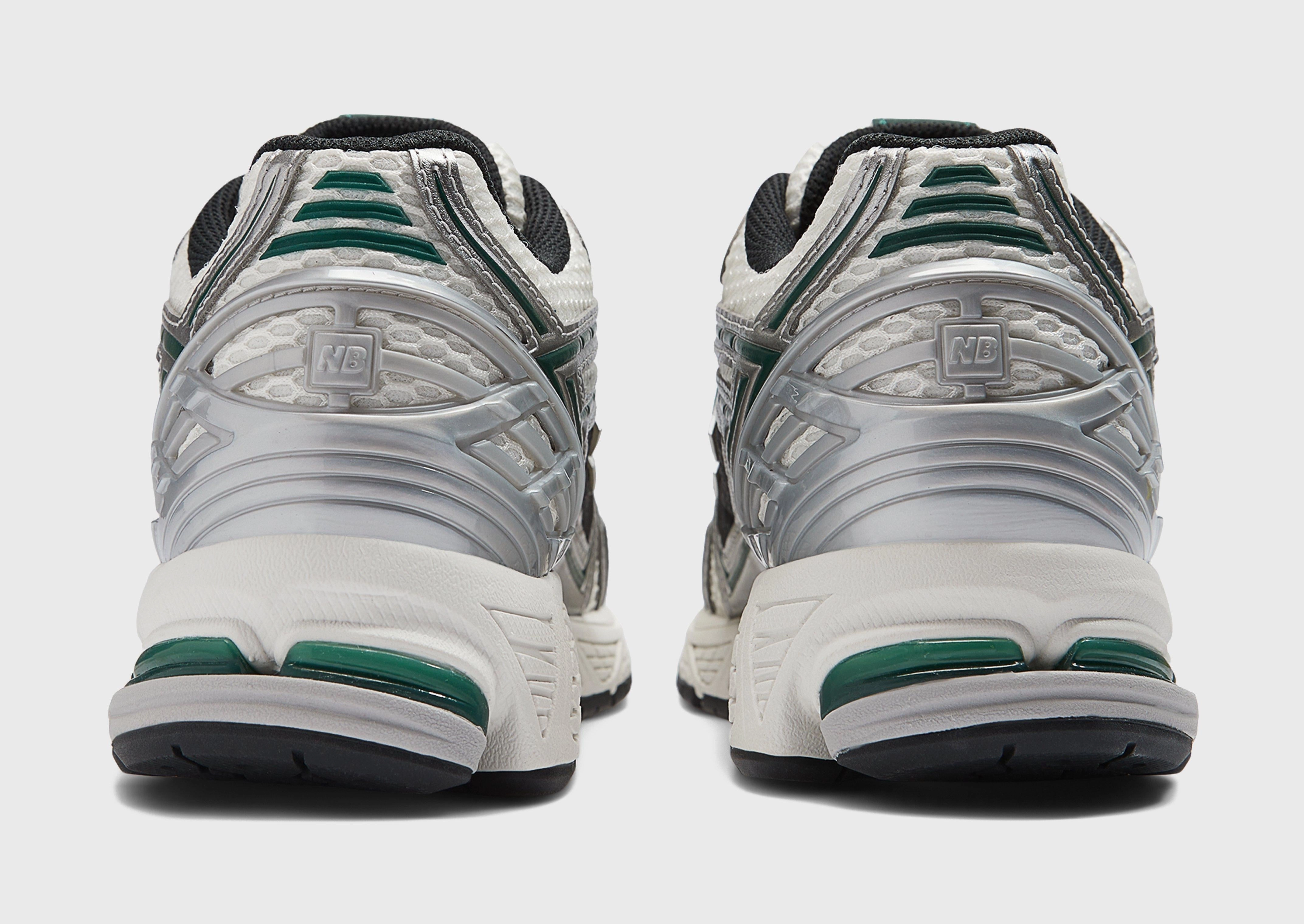 1906R Open Toe Design