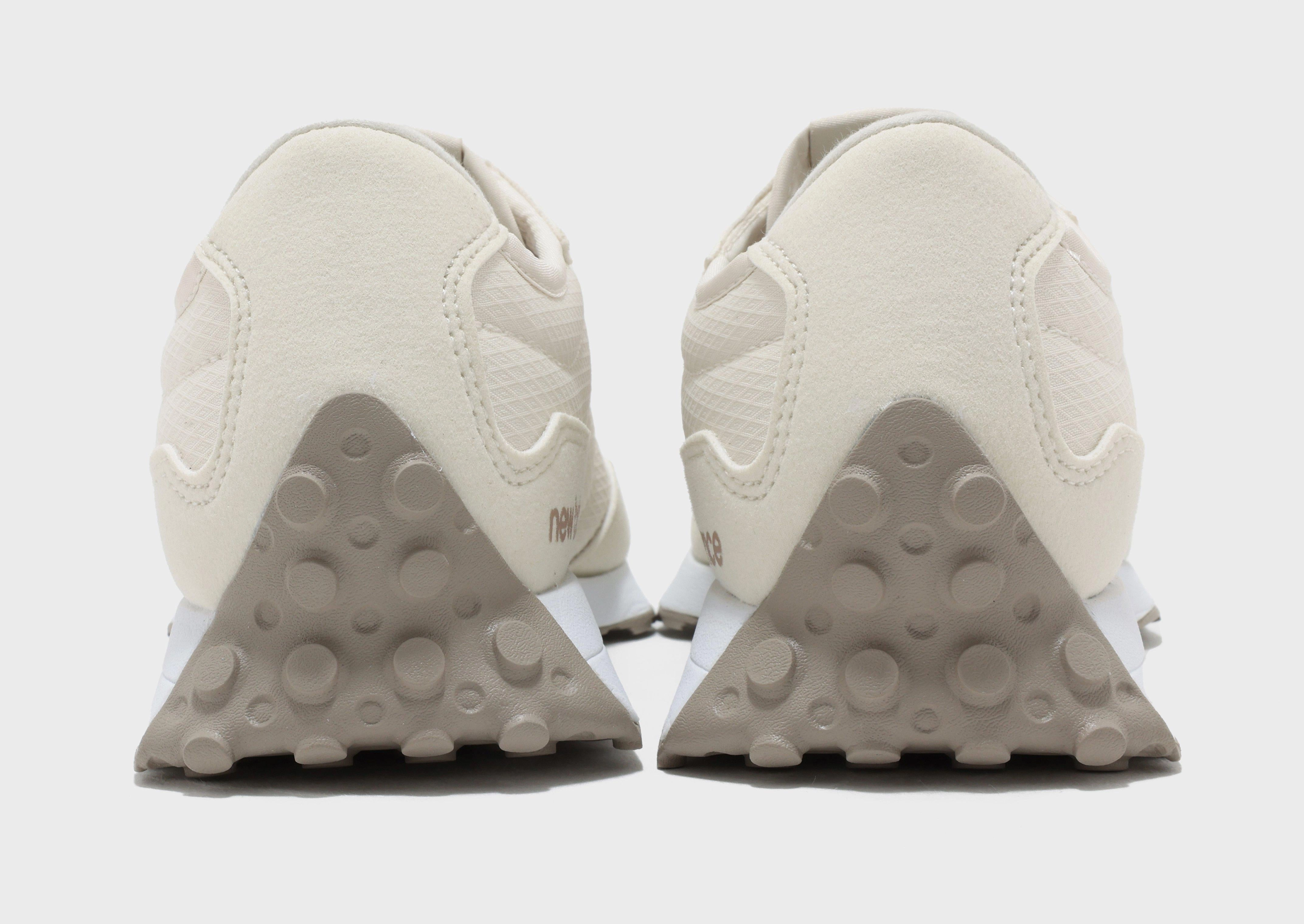 327 Junior's Professional - athlete