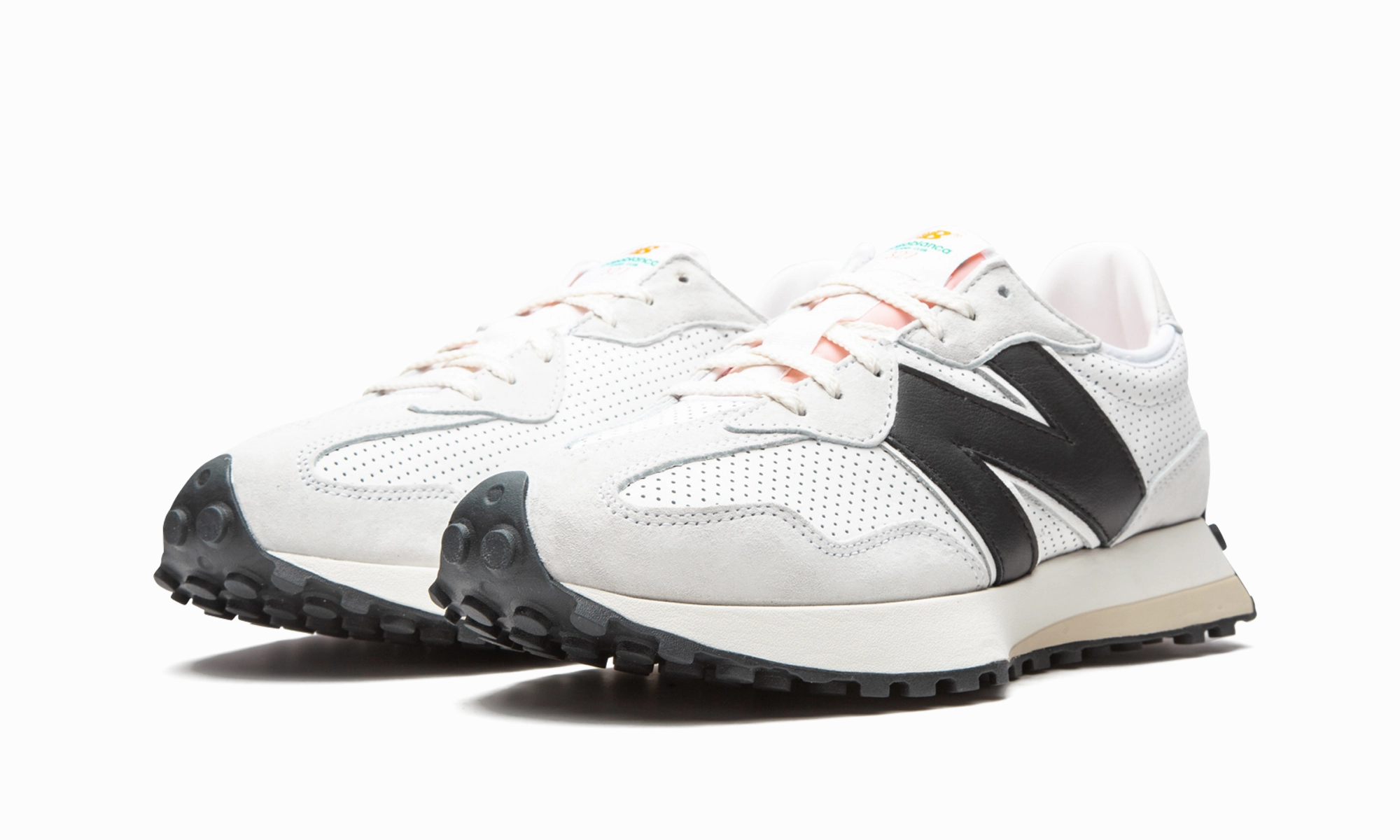 327 "Casablanca - White / Black" cushioned running shoes