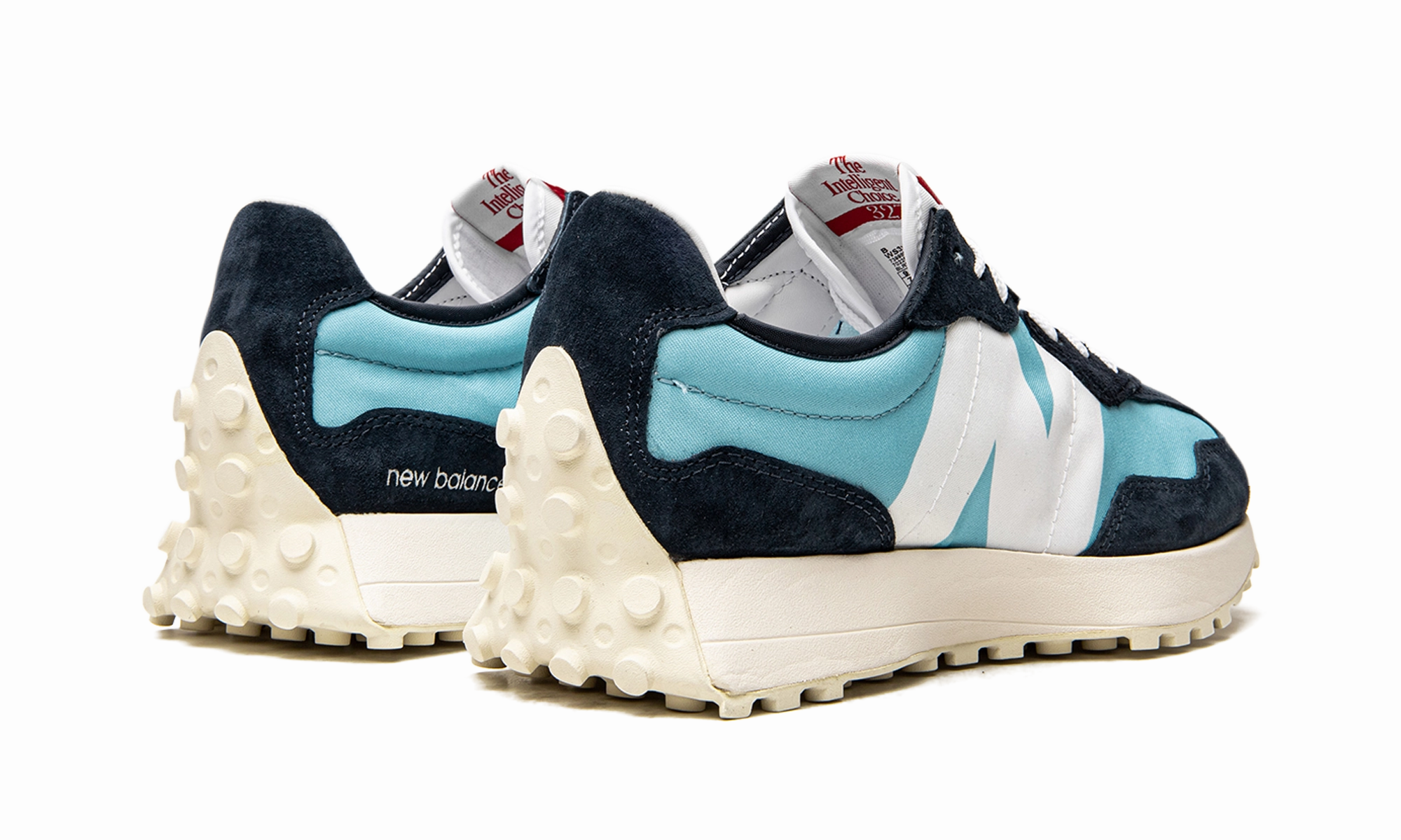 327 WMNS PUResilience