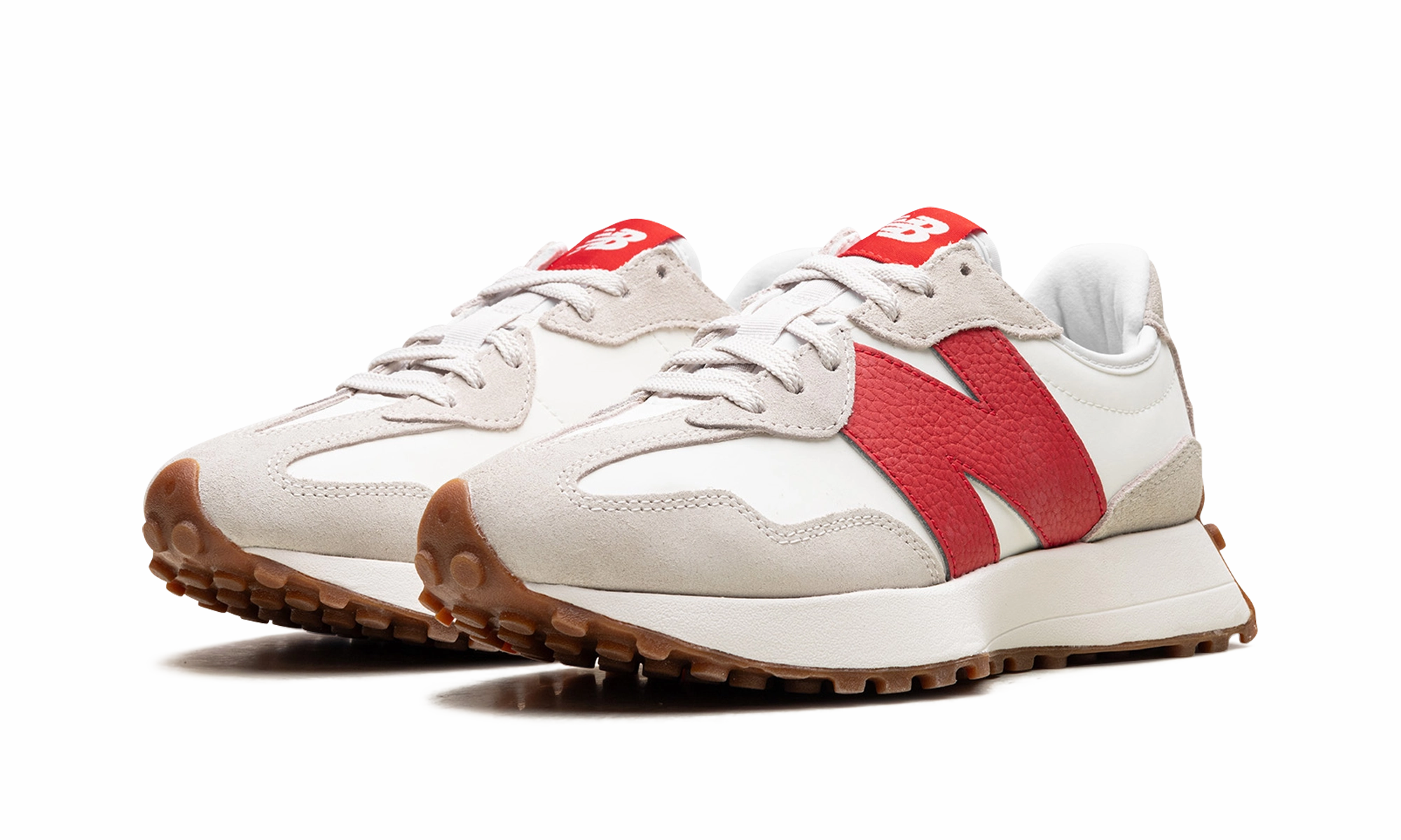 adjustable - lace shoes running in a coastal area 327 WMNS "Moonbeam True Red"