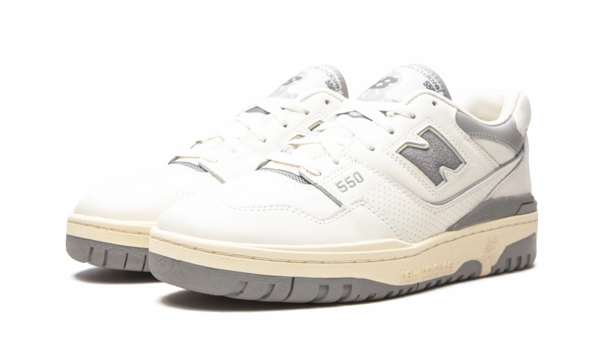 Carbon Fiber Integration squash player shoes 550 "Aim?? Leon Dore - Silver"