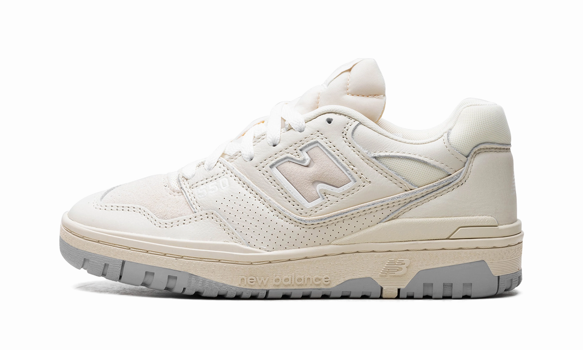 running in fall 550 "White / Cream"