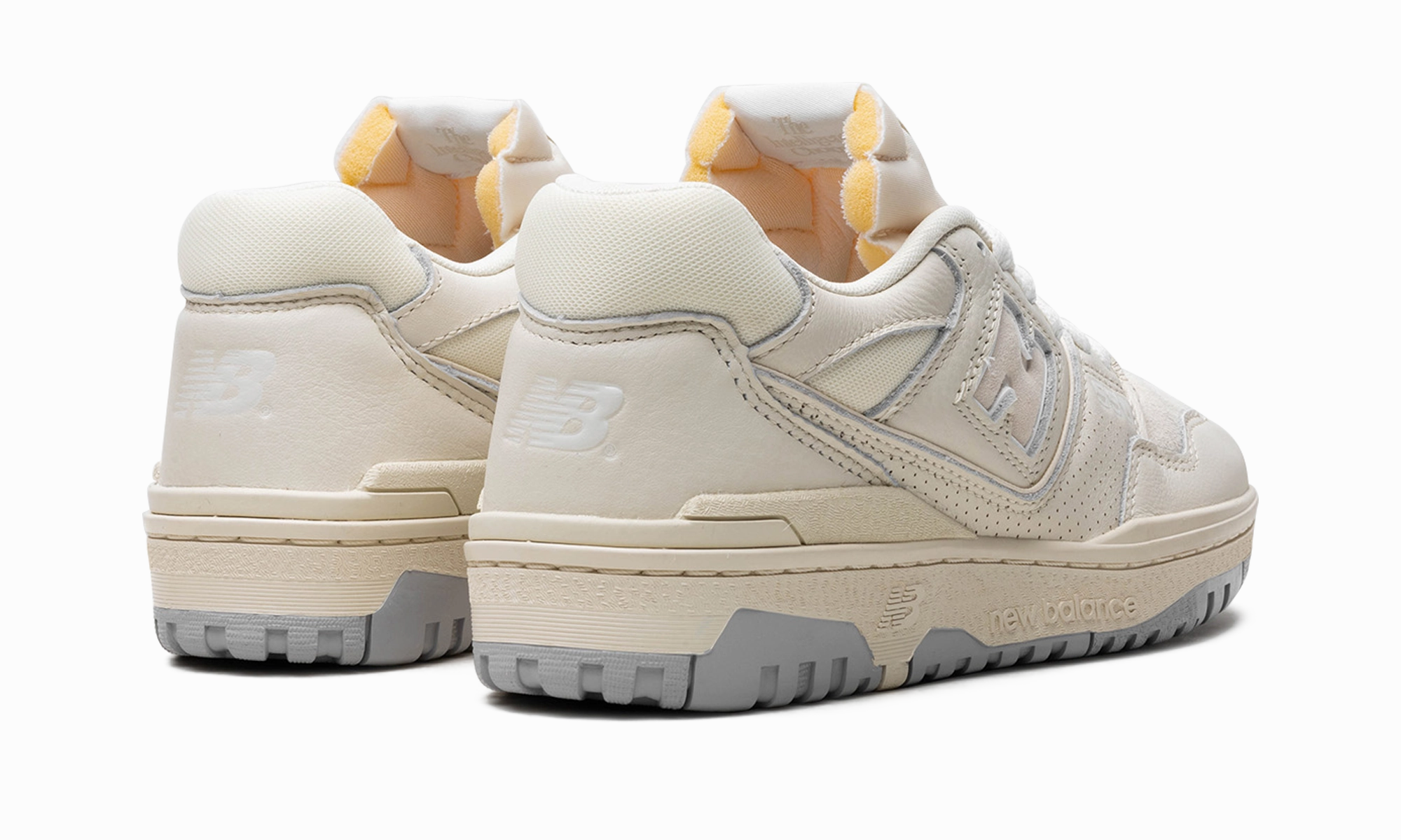 550 "White / Cream" Non Restrictive Toebox Self Adjusting Lacing