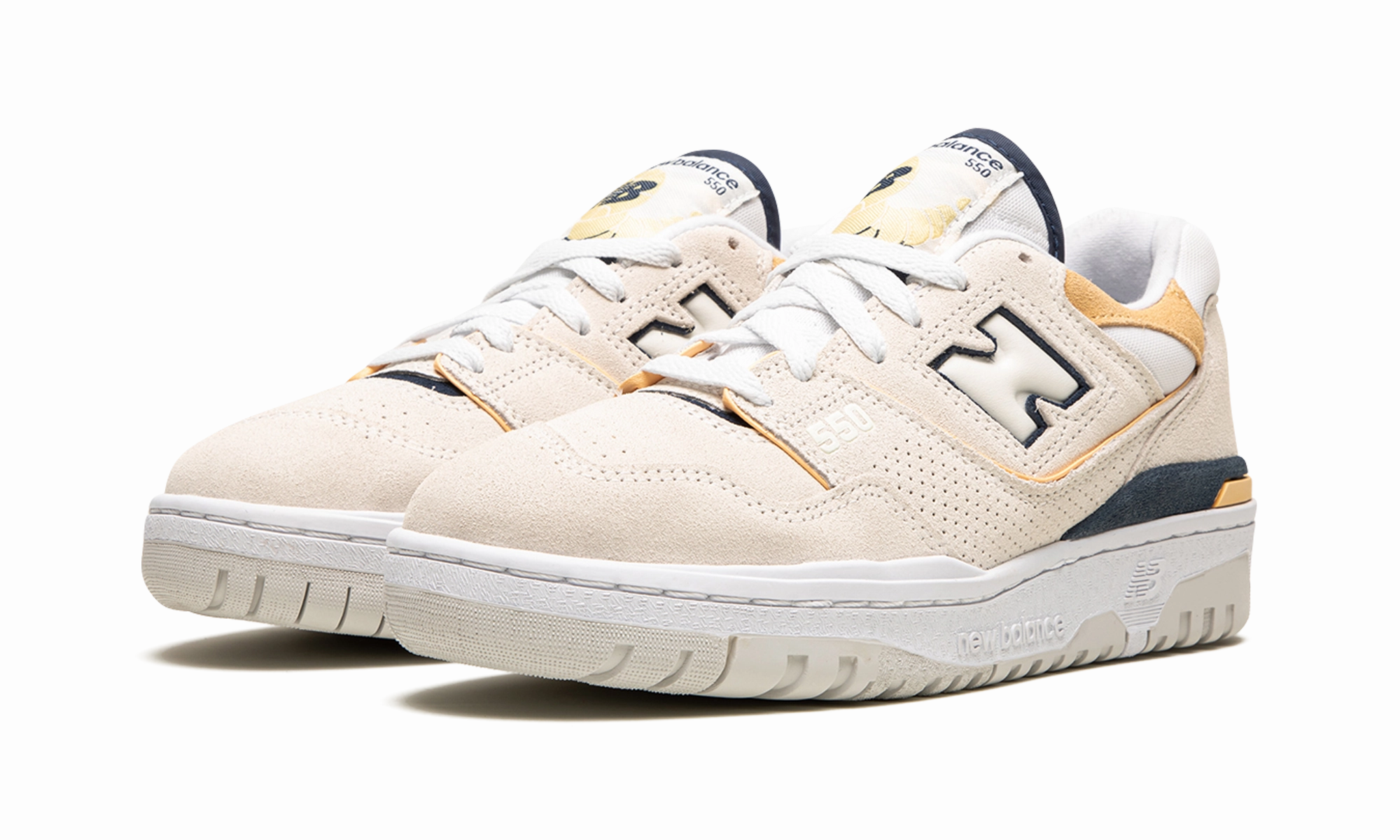 550 WMNS "Cream Yellow" kids' running on treadmill shoes