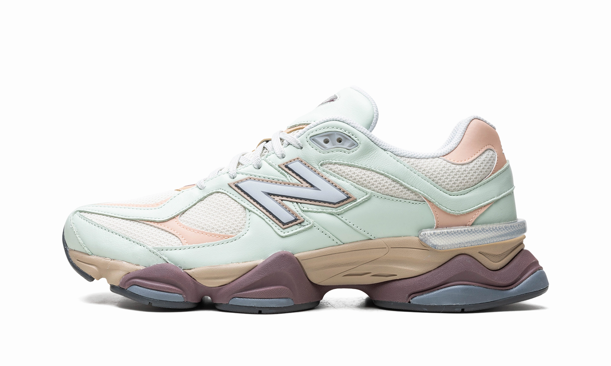 9060 "Clay Ash" Interchangeable Seamless Upper Engineering