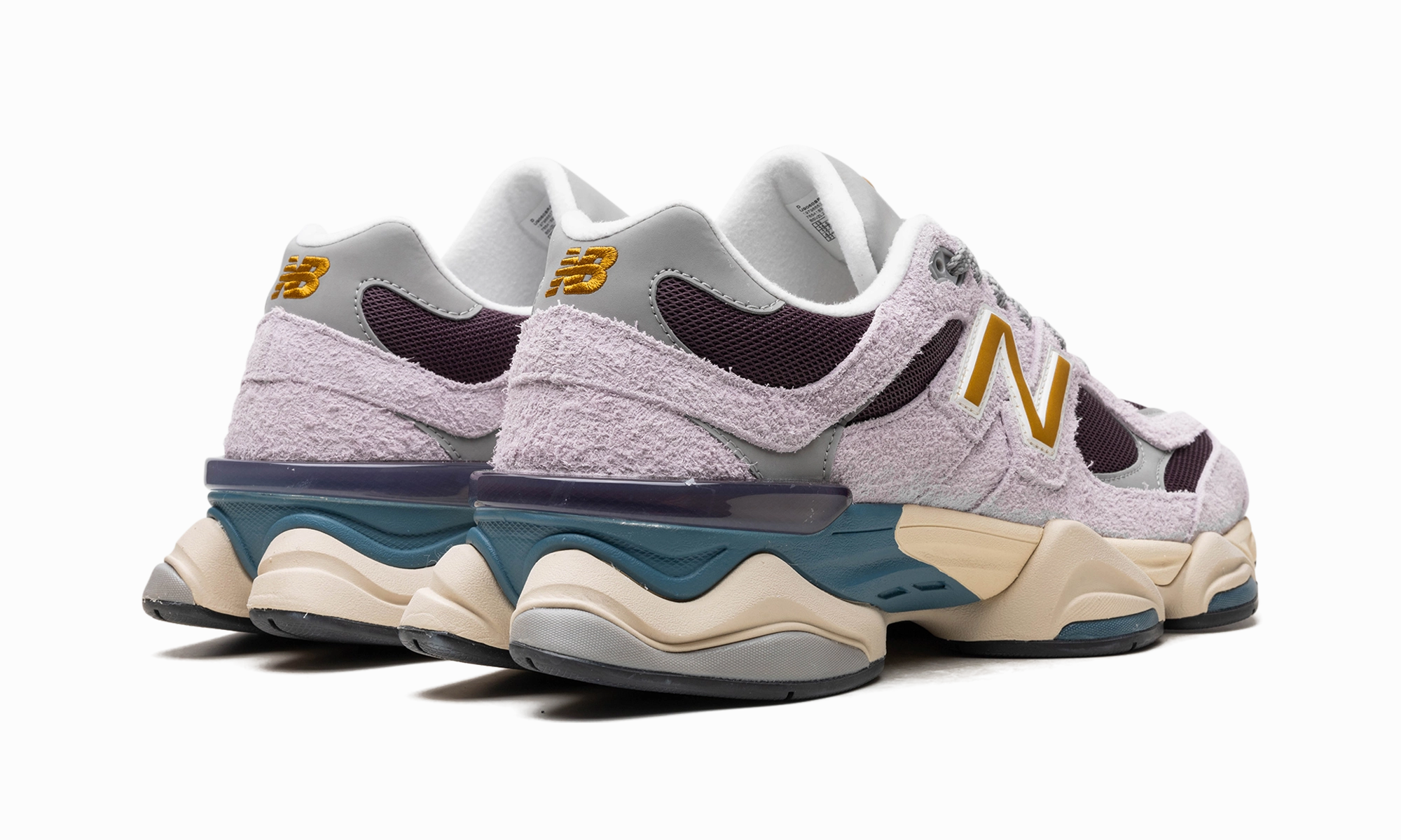 running in fall 9060 "Taro"