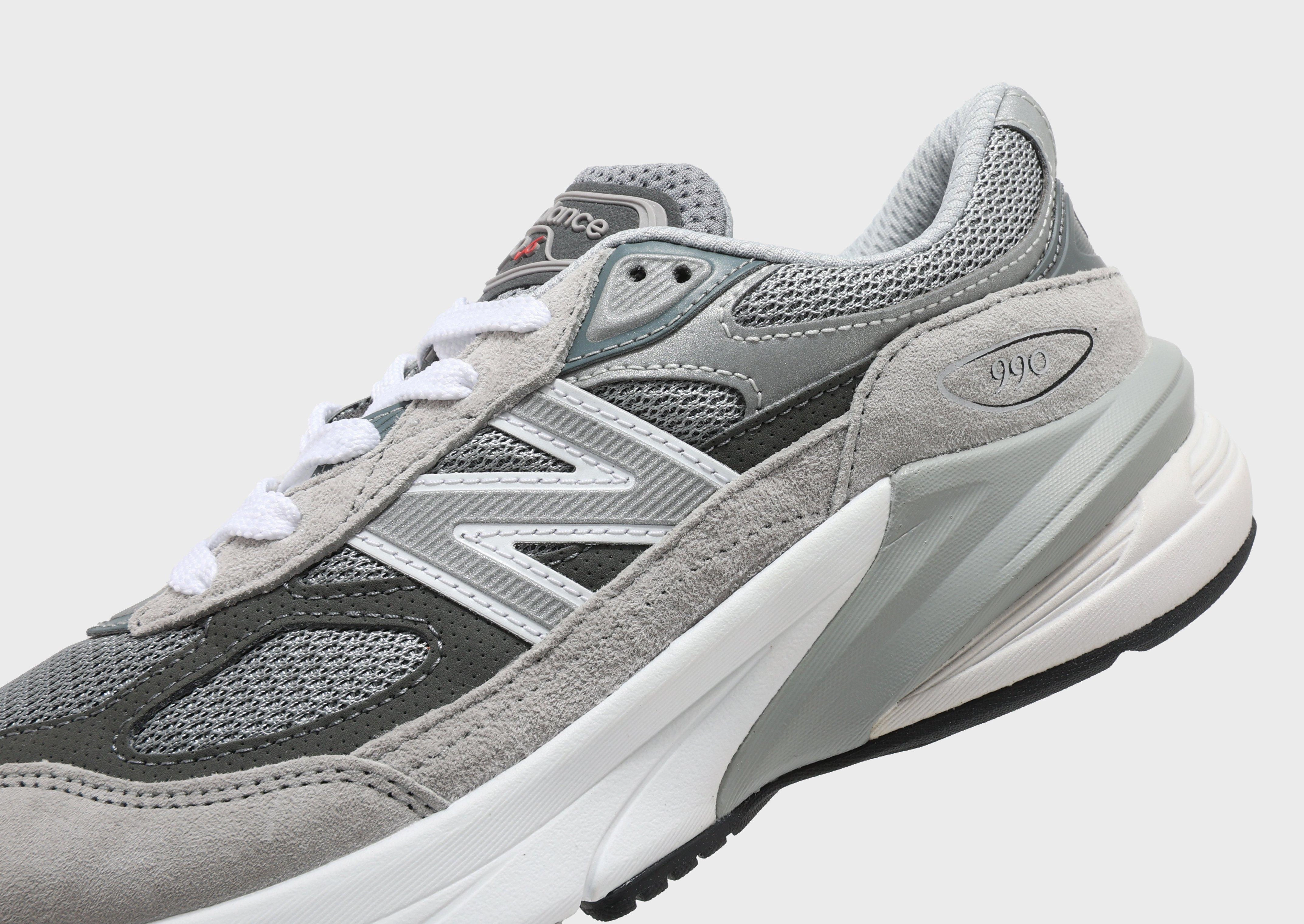 990 Junior's youth shoes running in urban areas