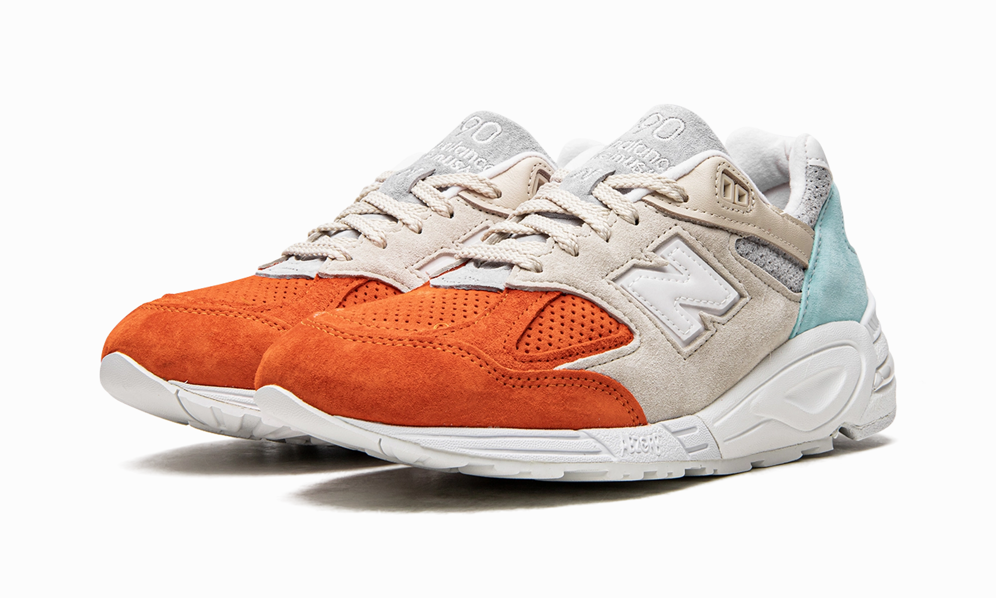 Asymmetric Lace Configuration 990 v2 "Kith Cyclades"