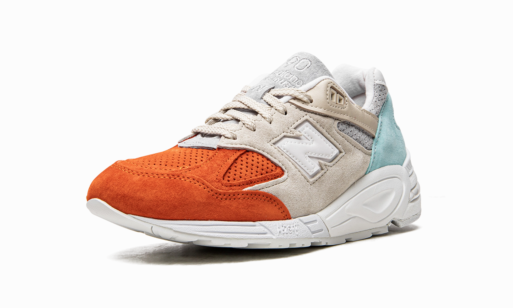 990 v2 "Kith Cyclades" running in high - altitude areas