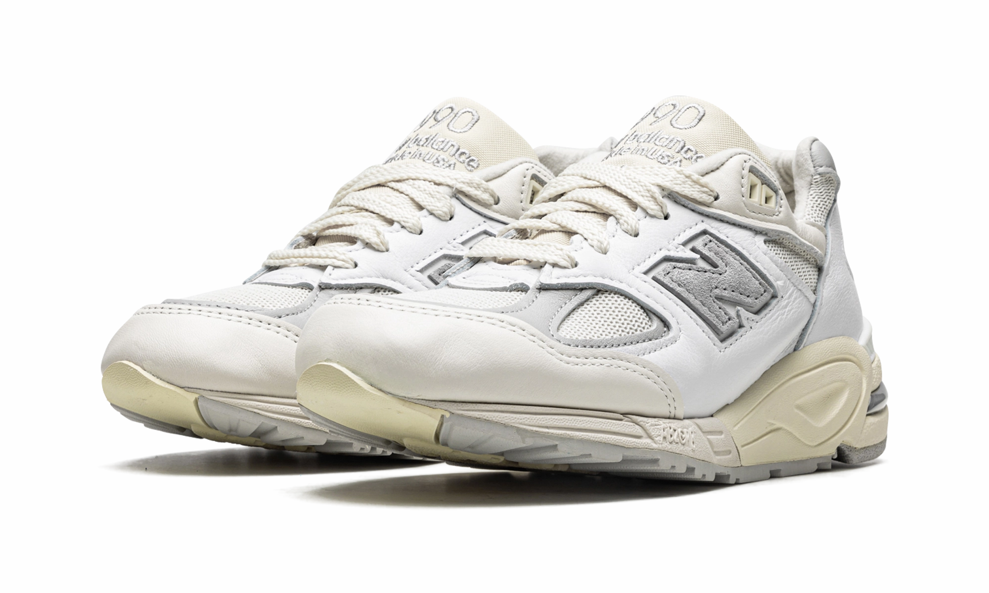 990 V2 "Made In USA - Teddy Santis Sea Salt" Mizuno Wave multi-color