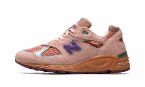 Thermal Adaptive Foam Wicking 990 V2 "Salehe Bembury - Sand Be The Time"