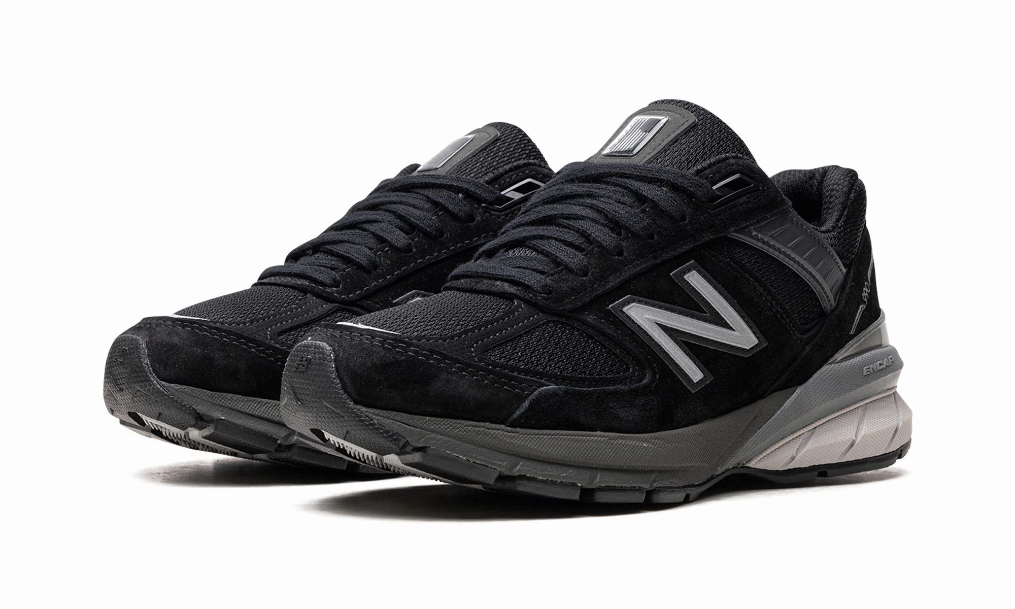 Slow running 990v5 WMNS "Black / Silver"