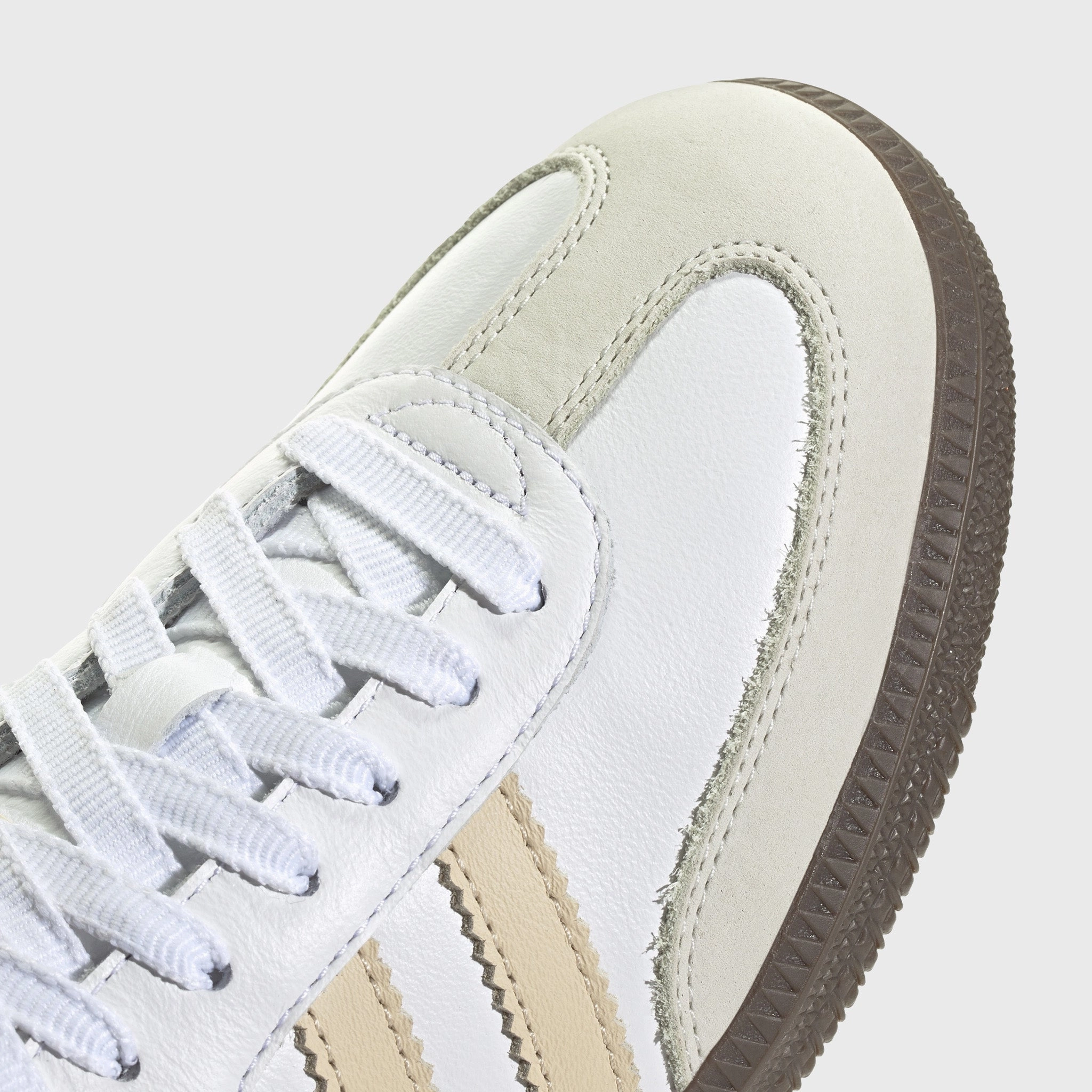 adidas Women's Samba OG White / Sandstorm - White Smooth Curve