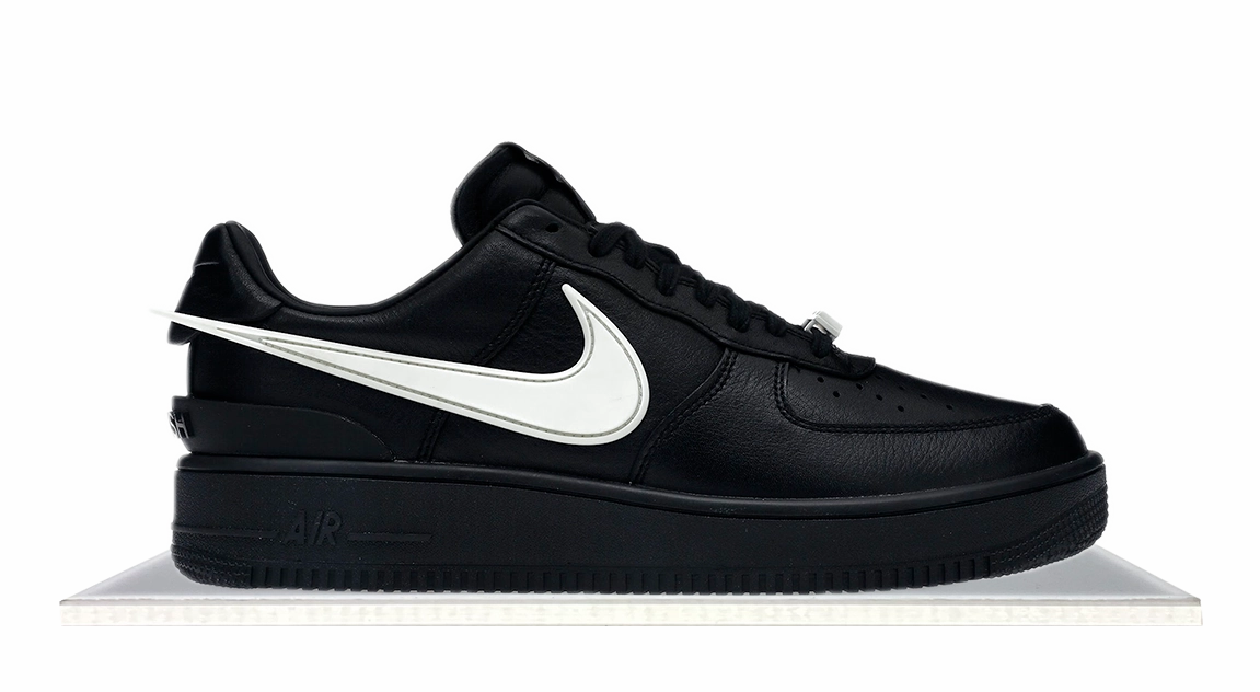 Snow Jog Footstep Care Air Force 1 Ambush Black