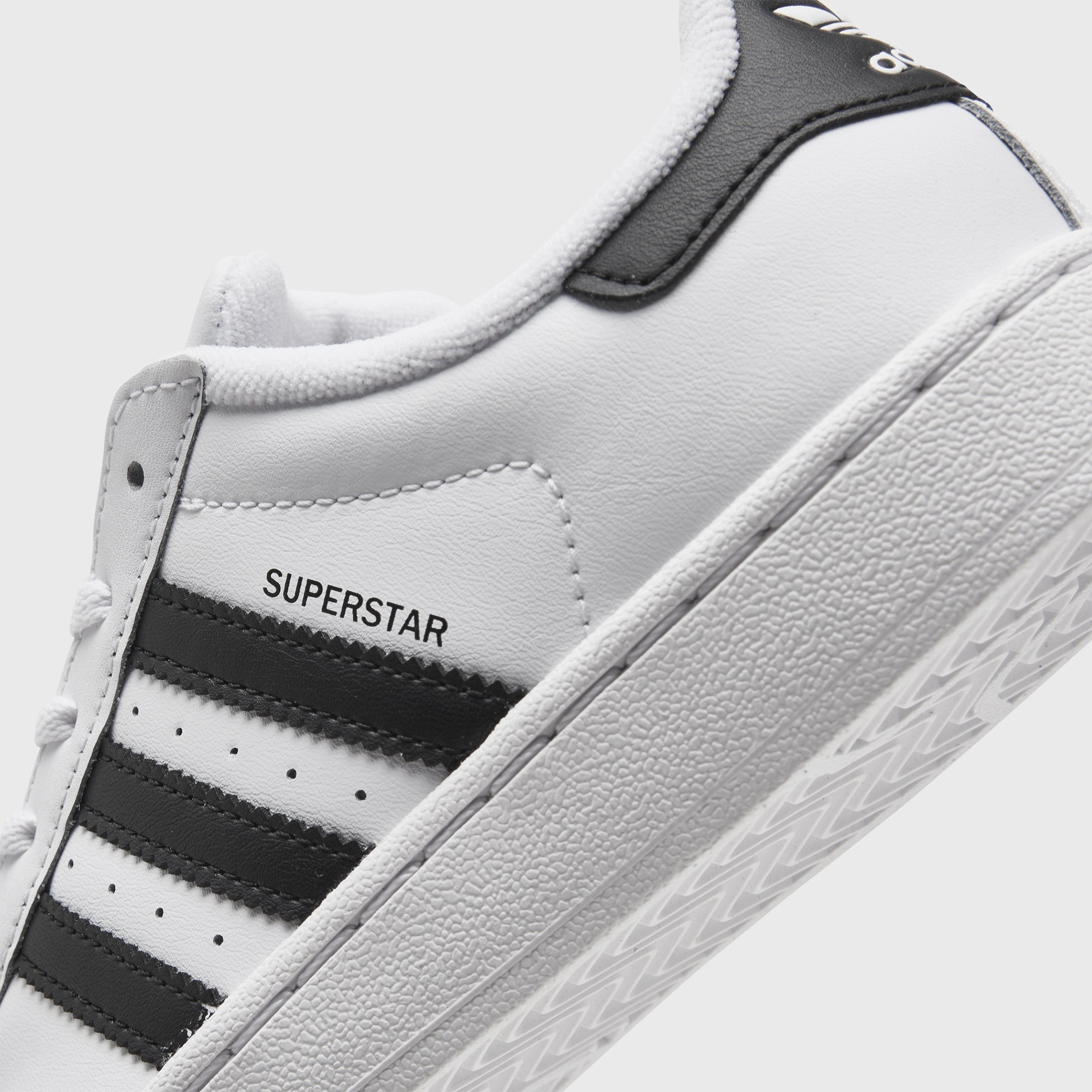 Fitness Focus Smooth Control adidas Children's Superstar 2 Footwear White / Core Black