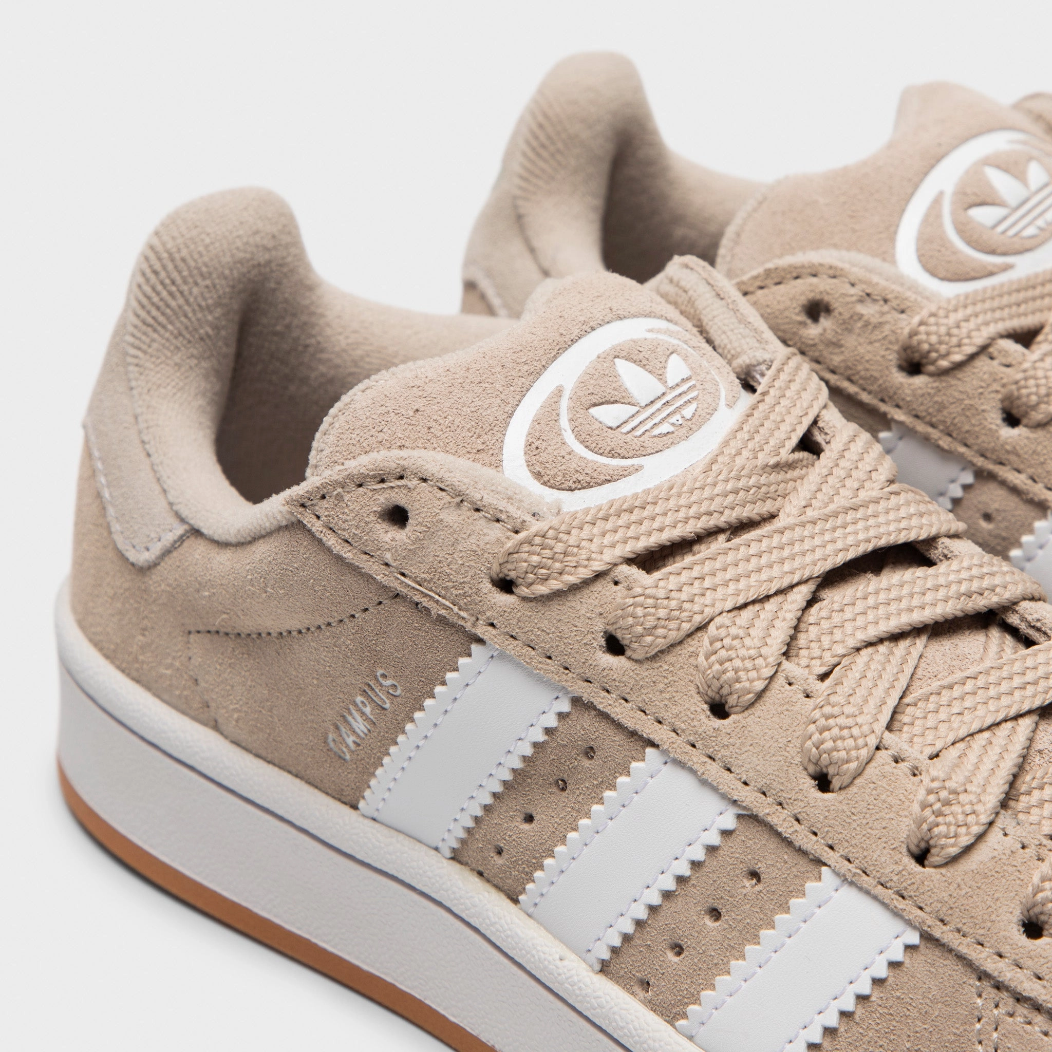 adidas Juniors' Campus 00s Wonder Beige / White - Gum Slim wear