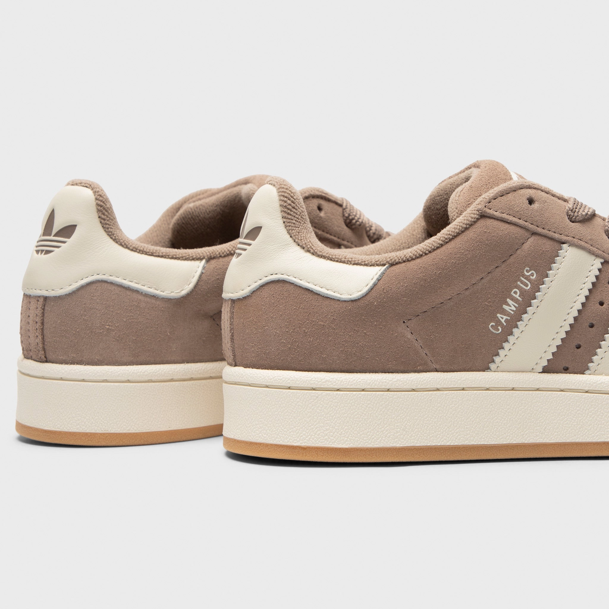 adidas Originals 00s Charcoal Brown / Off White - Gum Stable Form Minimalist Stitching