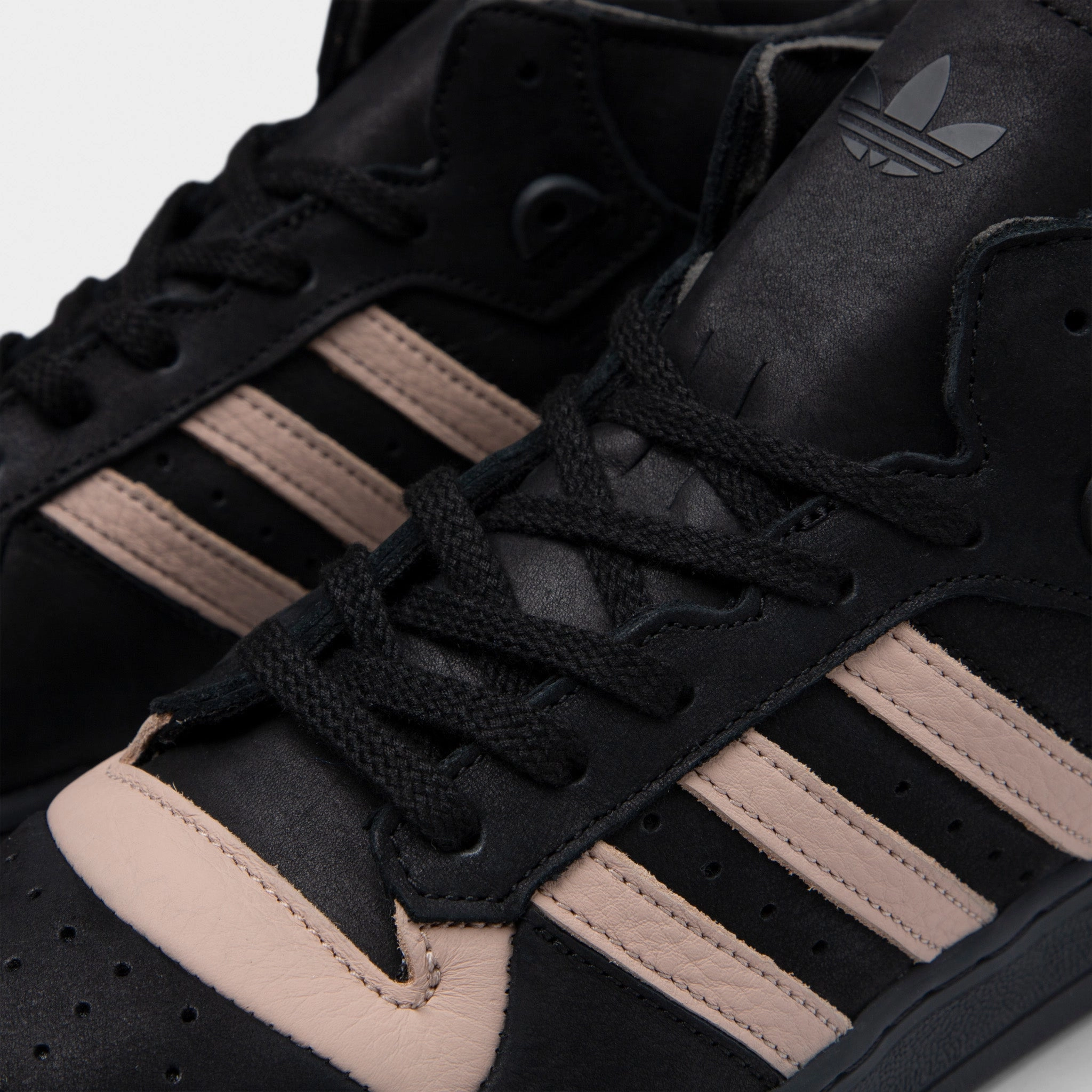 adidas Originals Rivalry Mid 001 Core Black / Ash Pearl - Core Black Comfort footbed Breathable Liner