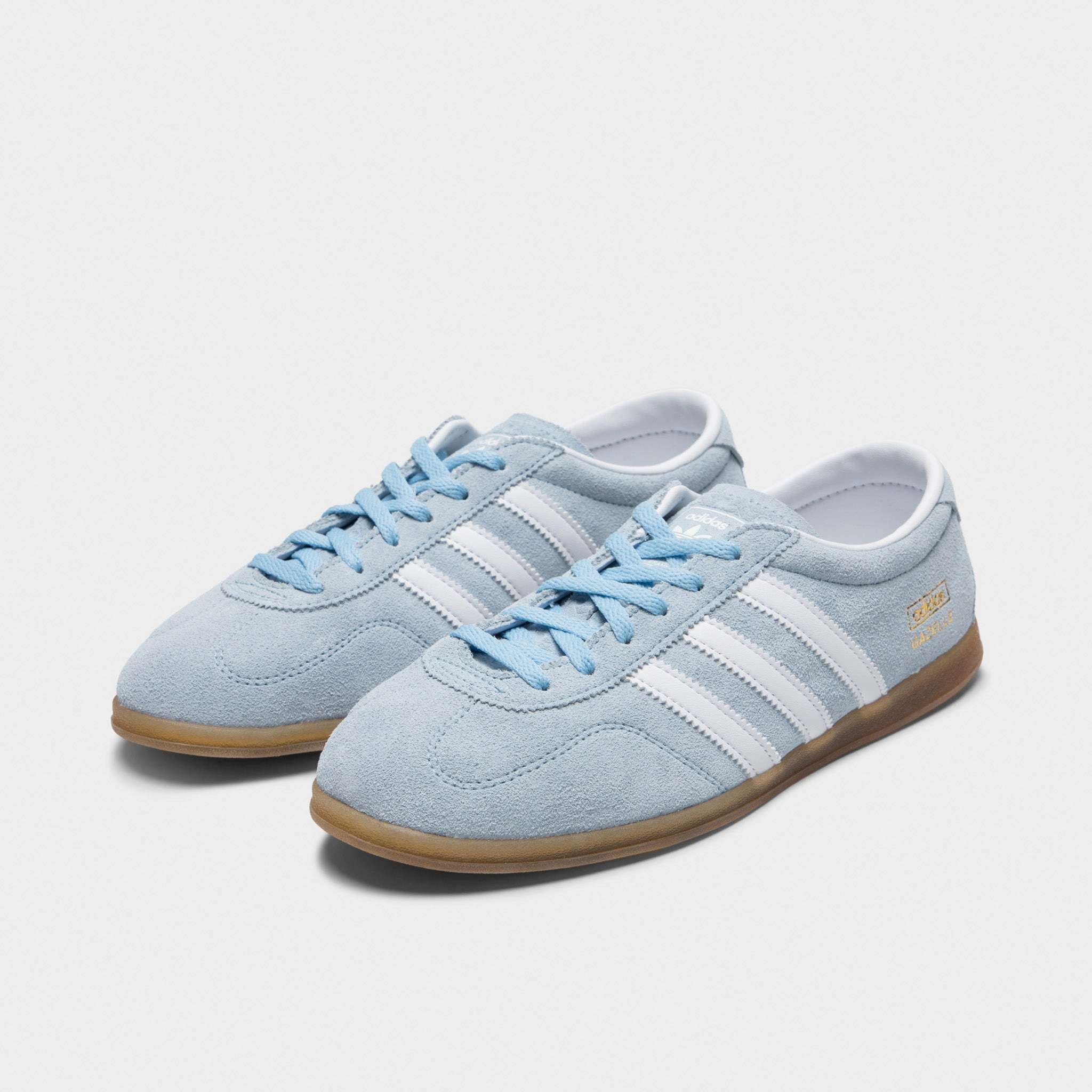 Odor Control Technology Shock Dissipating adidas Originals Women's Gazelle Lo Pro Clear Sky / White - Gum