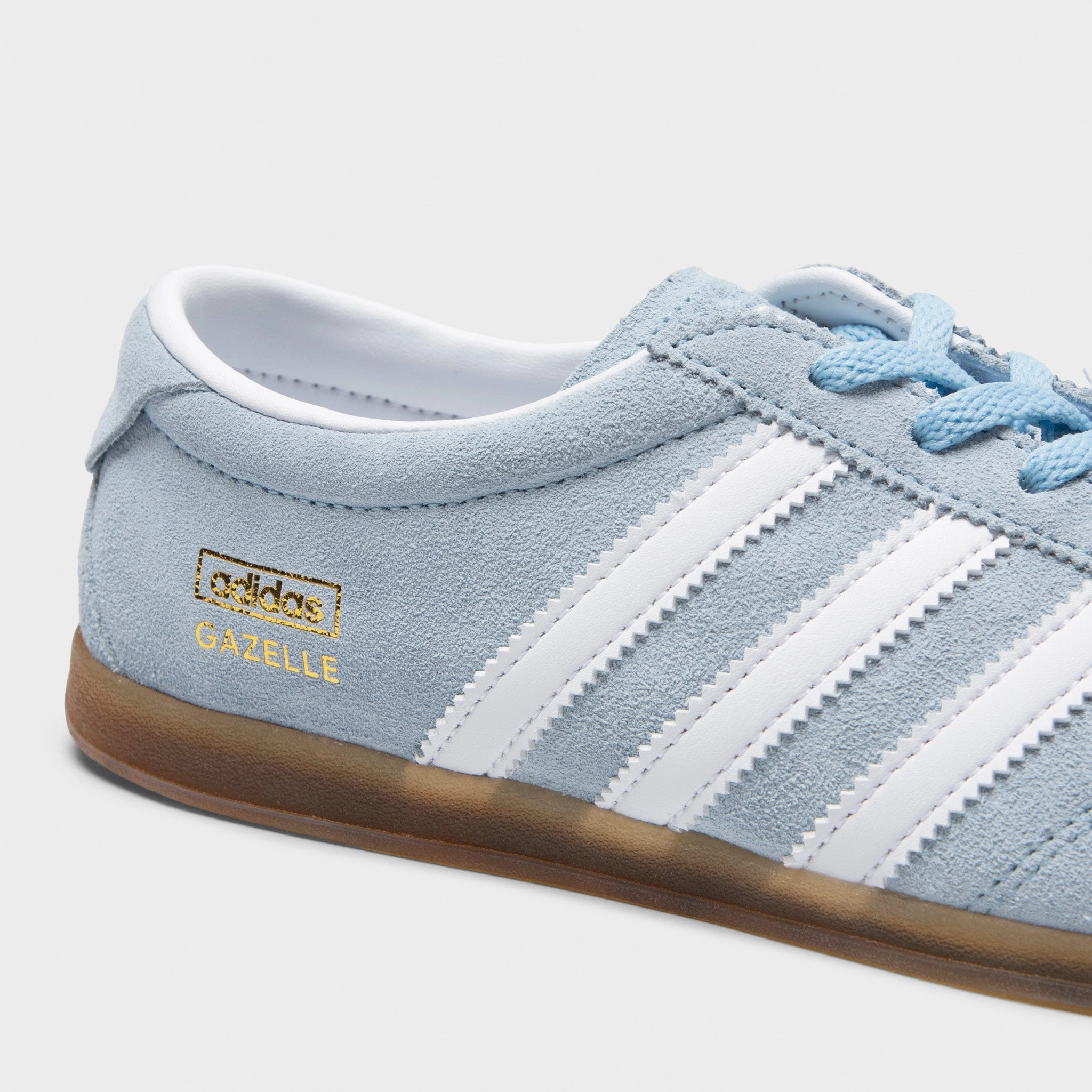 Step Fit adidas Originals Women's Gazelle Lo Pro Clear Sky / White - Gum