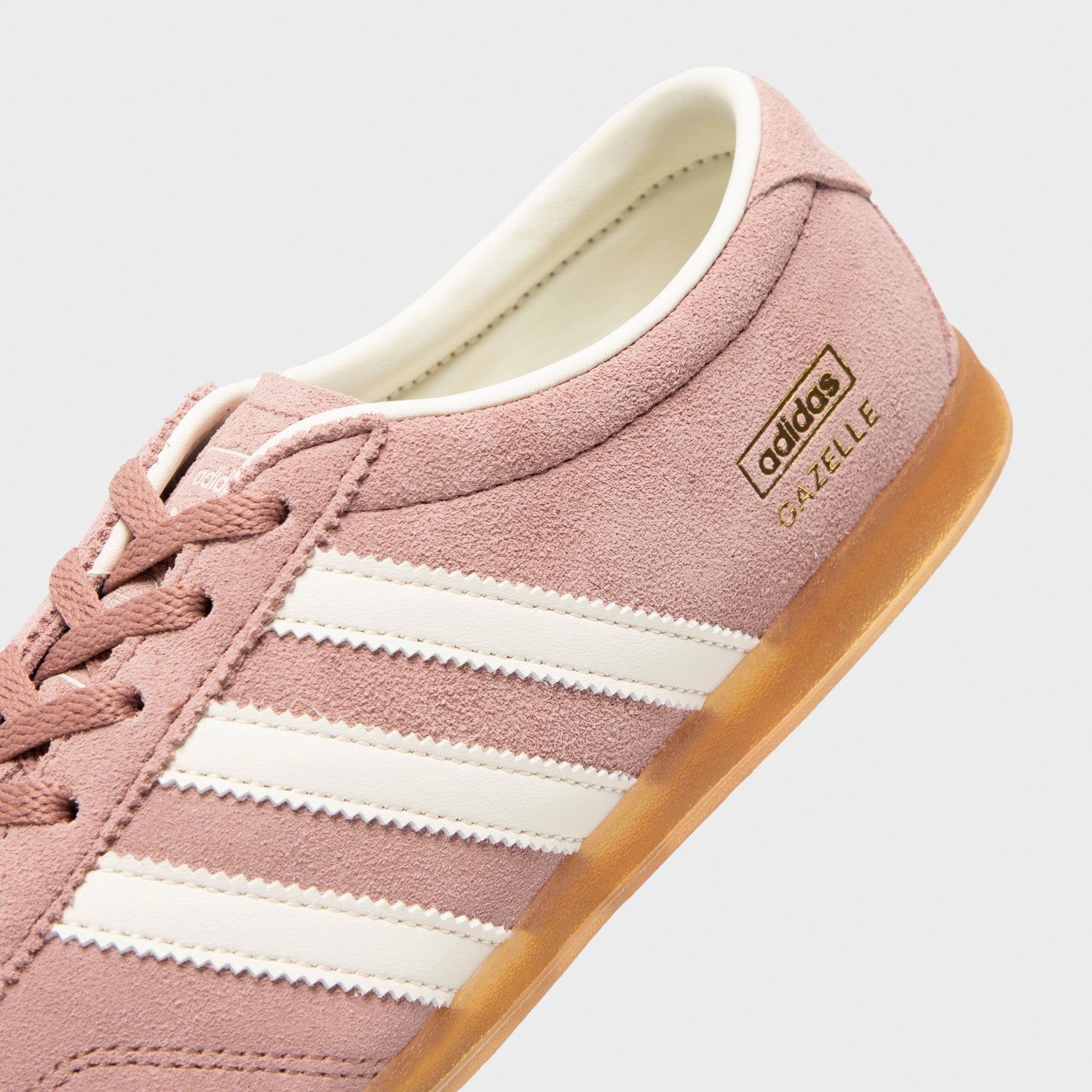 adidas Originals Women's Gazelle Lo Pro Warm Clay / Off White - Gum Comfort water