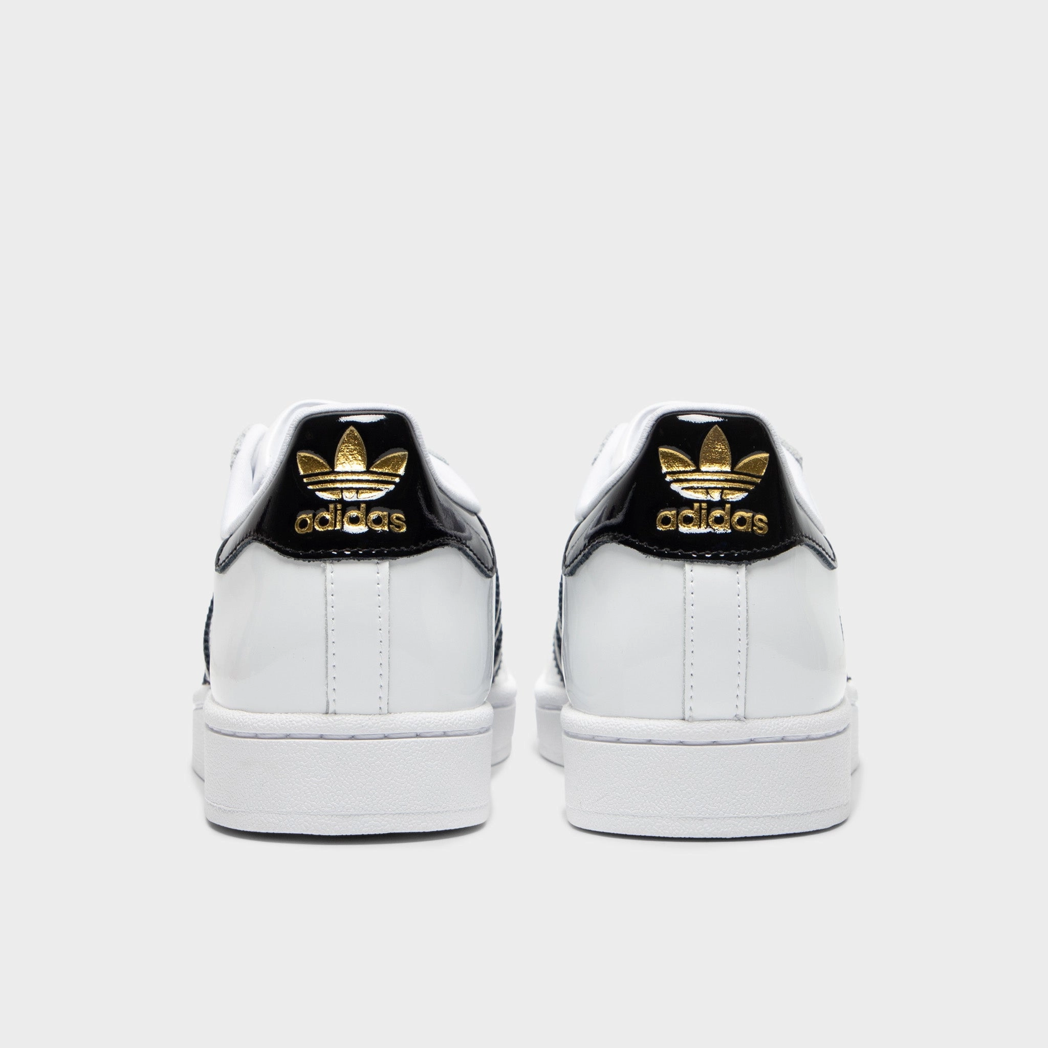 Ultra Light Frame Snug Ankle Hugger adidas Women's Superstar II White / Core Black - Gold Metallic