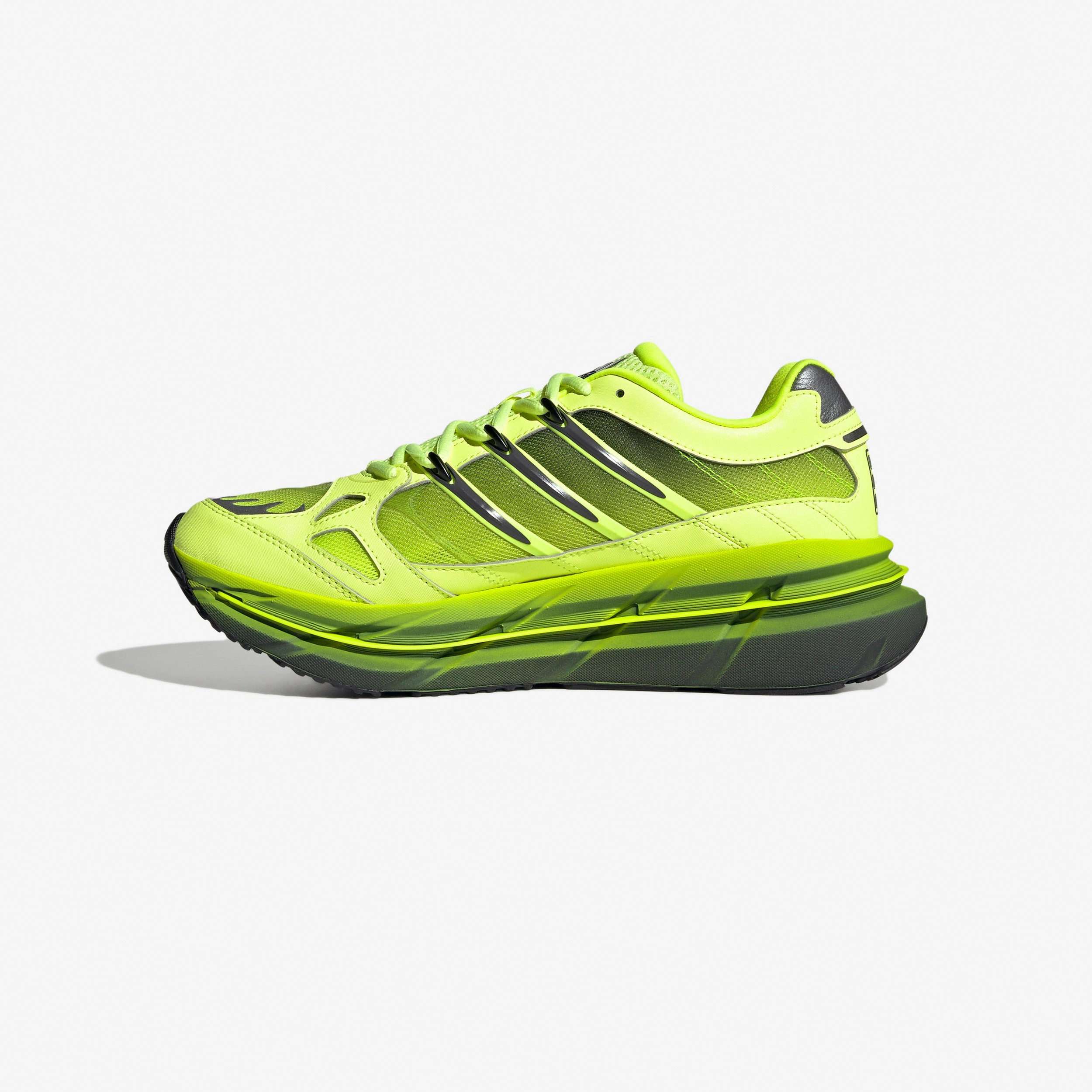 Adistar HRMY Running Style ShockDispersion