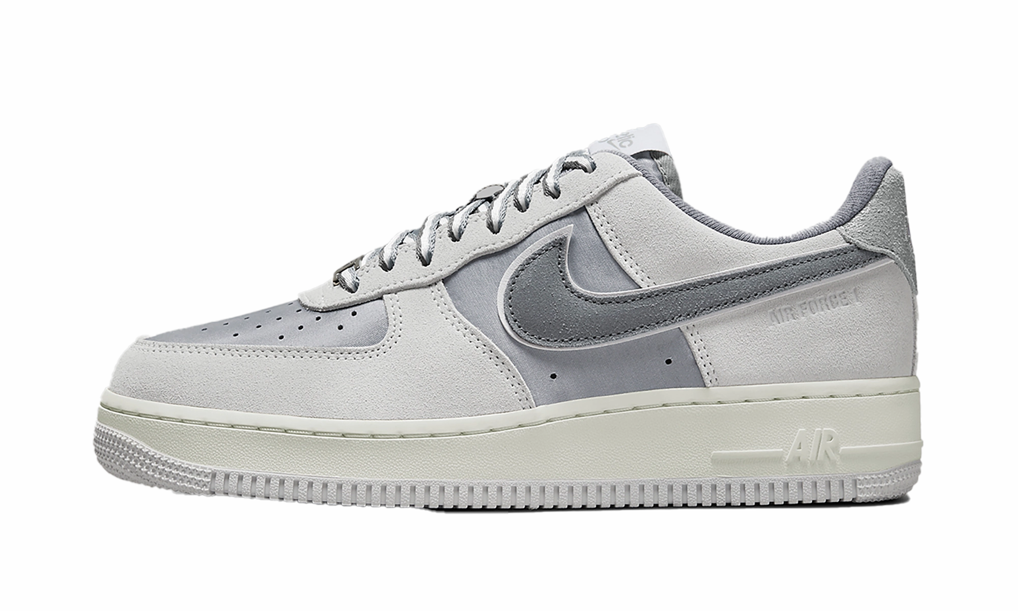On The Move Follow Step Air Force 1 '07 LX WMNS "Athletic Club - Light Smoke Grey'"