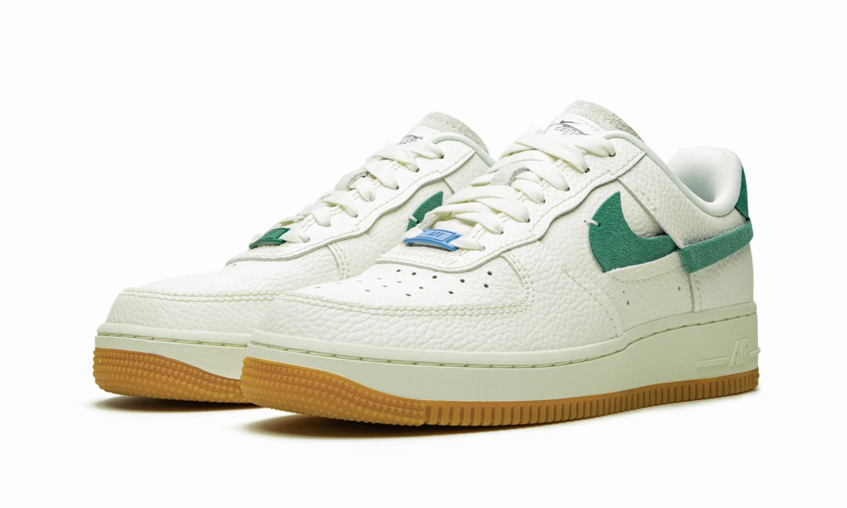 Ergonomic Shape Mountain Hike AIR FORCE 1 '07 LXX MNS WMNS
