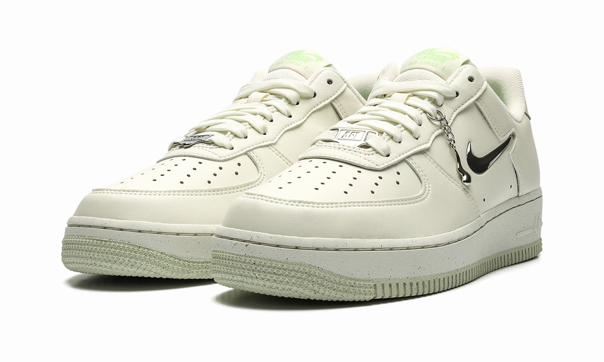 Responsive Cushioning Layer Breathable Perforations Air Force 1 '07 Next Nature SE WMNS "Liquid Metal"