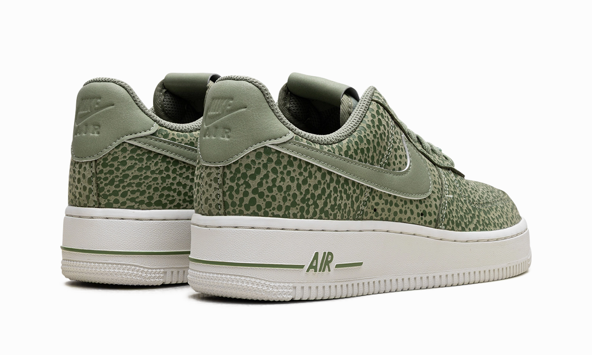 AIR FORCE 1 '07 WMNS "Green" Flexible Sole Design