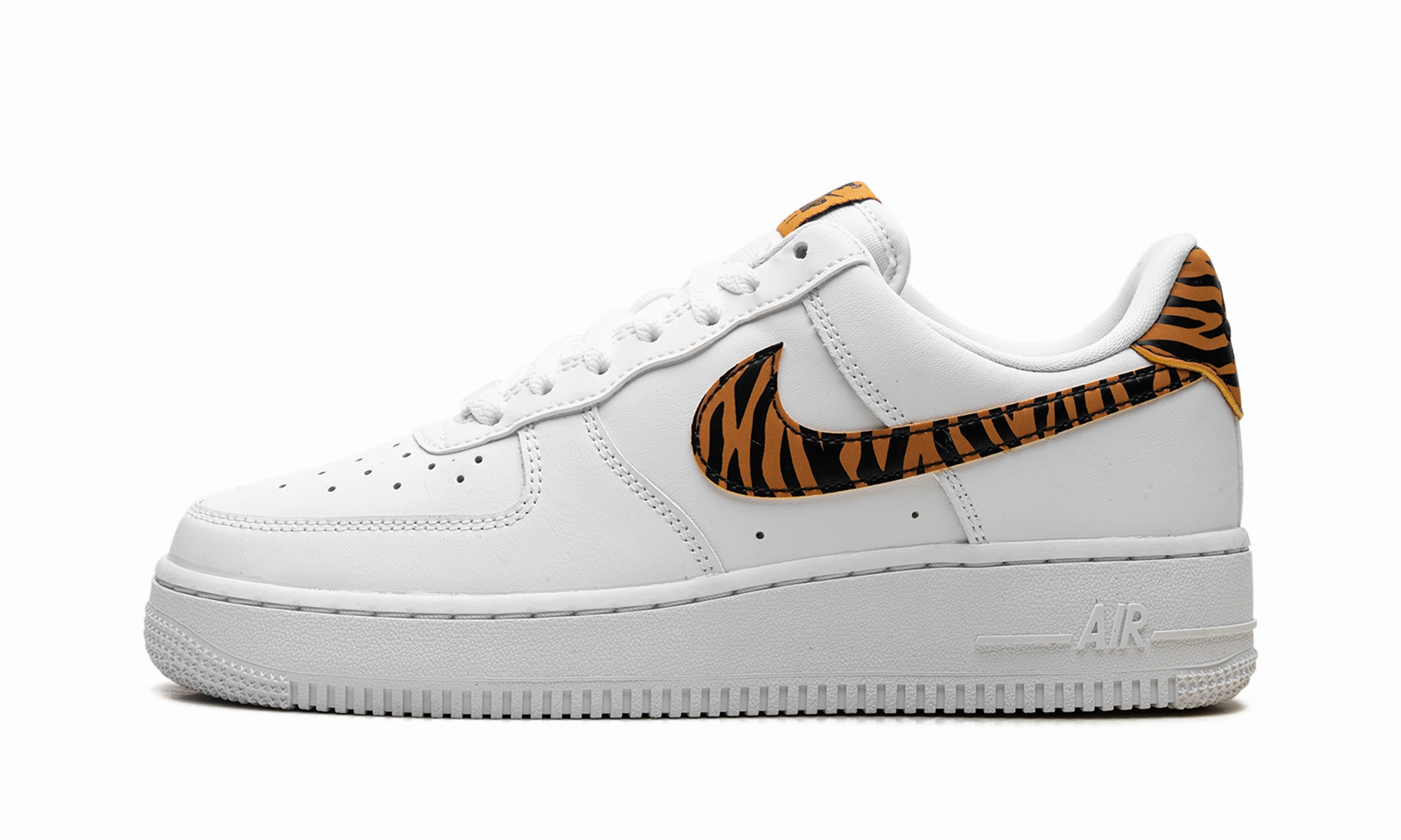 Street Style Pace Maker Air Force 1 '07 WMNS "Tiger Stripes"