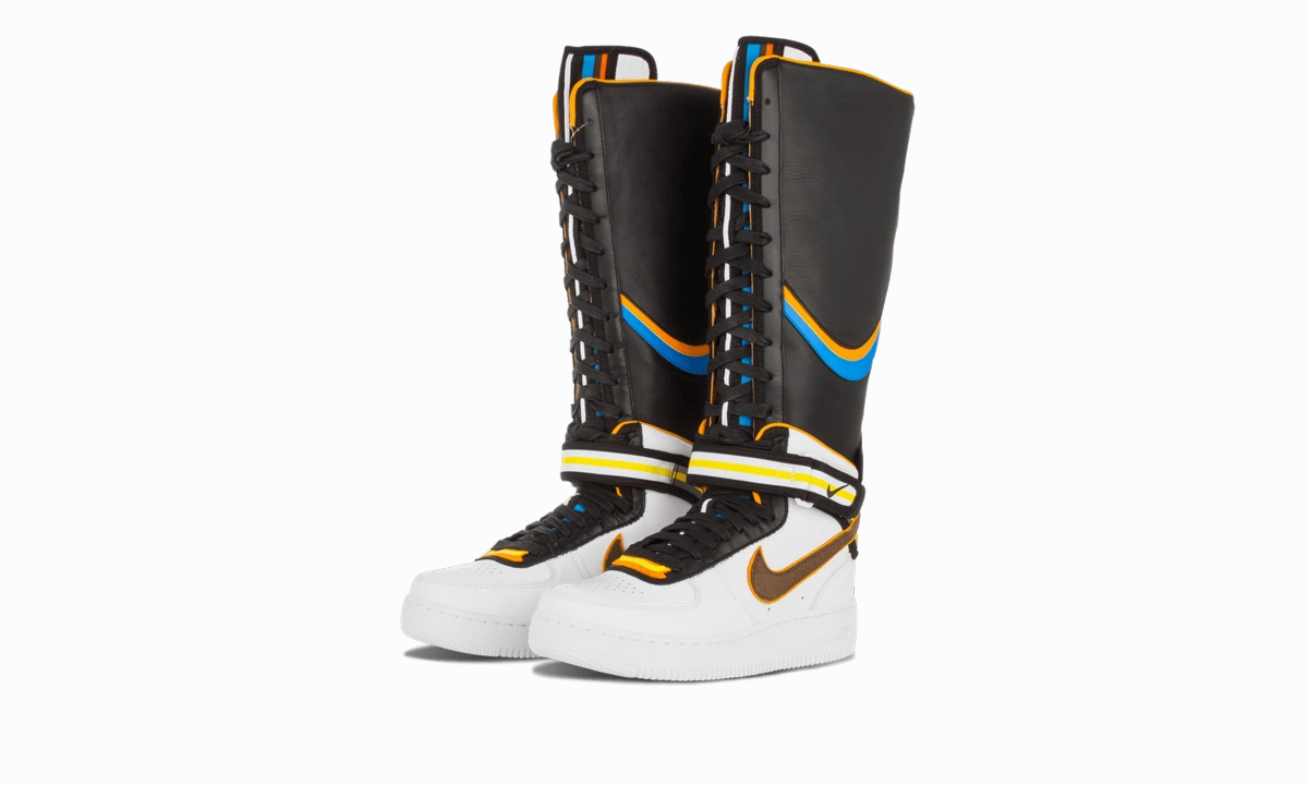 AIR FORCE 1 BT SP TISCI MNS WMNS Basic Form Outdoor Day