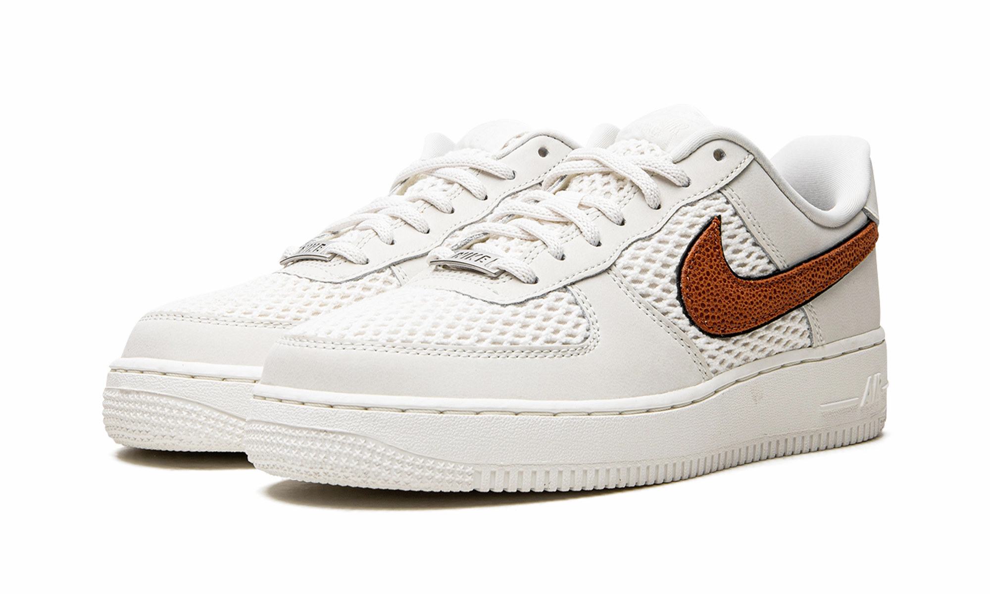 AIR FORCE 1 LO MNS WMNS "Basketball" Sport Ready On Track