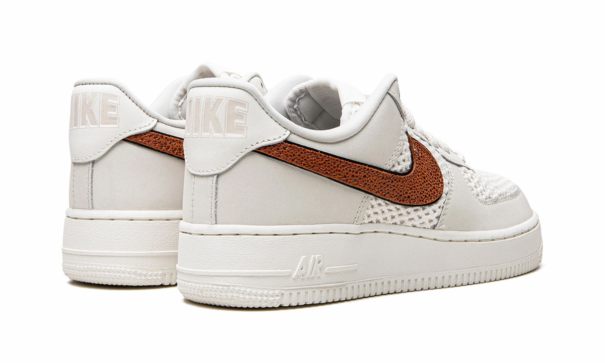 AIR FORCE 1 LO MNS WMNS "Basketball" Daily Errand