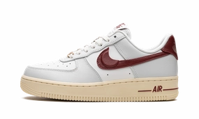 Rainy Day Cool Choice AIR FORCE 1 LO WMNS "Swoosh Pocket - Team Red"