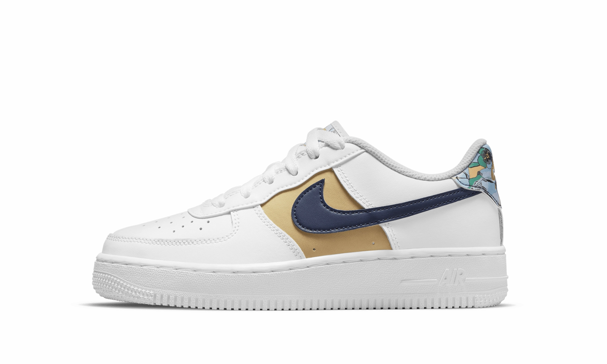 Air Force 1 Low '07 LV8 GS "White Blue Void Metallic Gold" Travel Snap