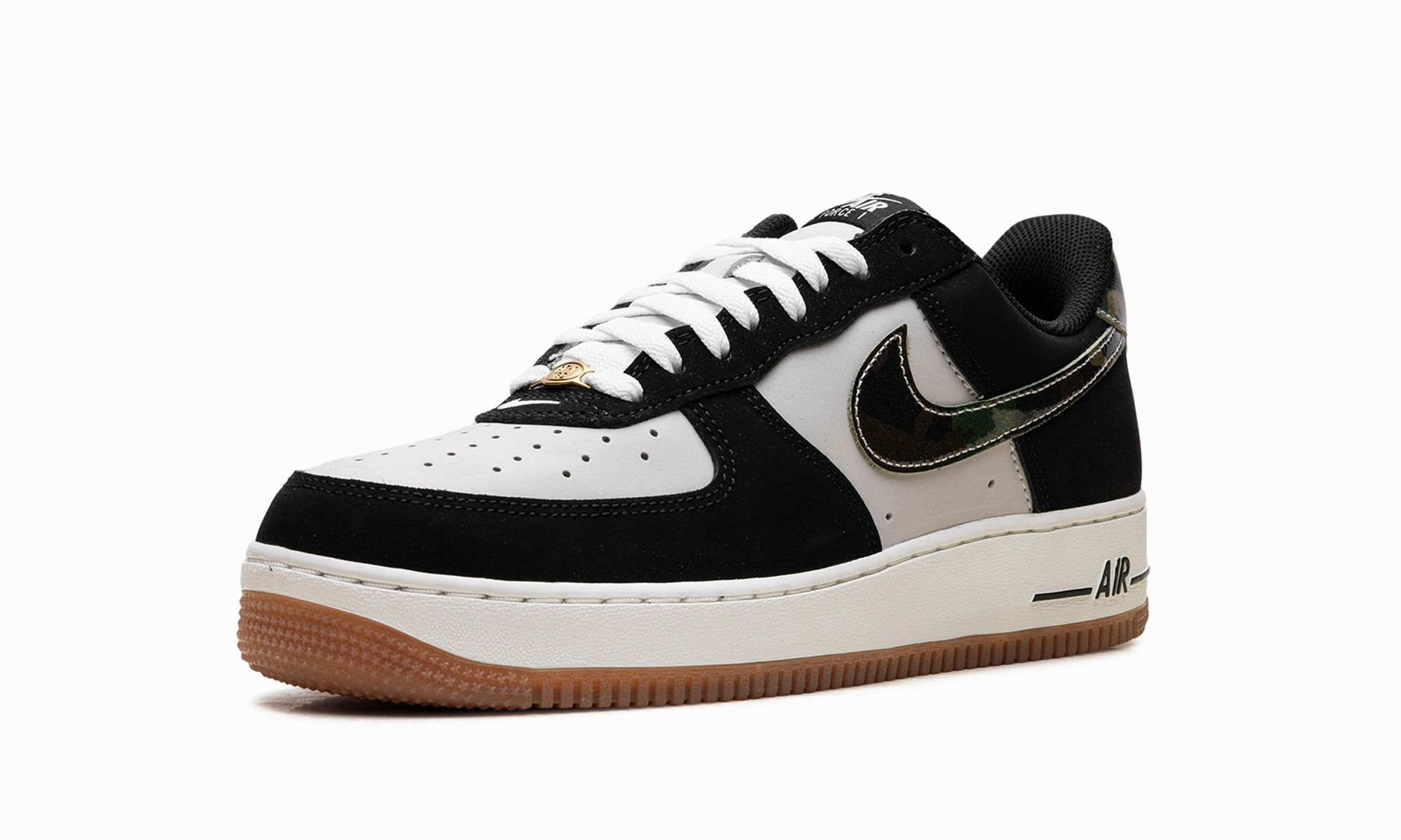 Air Force 1 Low '07 LV8 "Black Patent Camo Swoosh" Practical Use