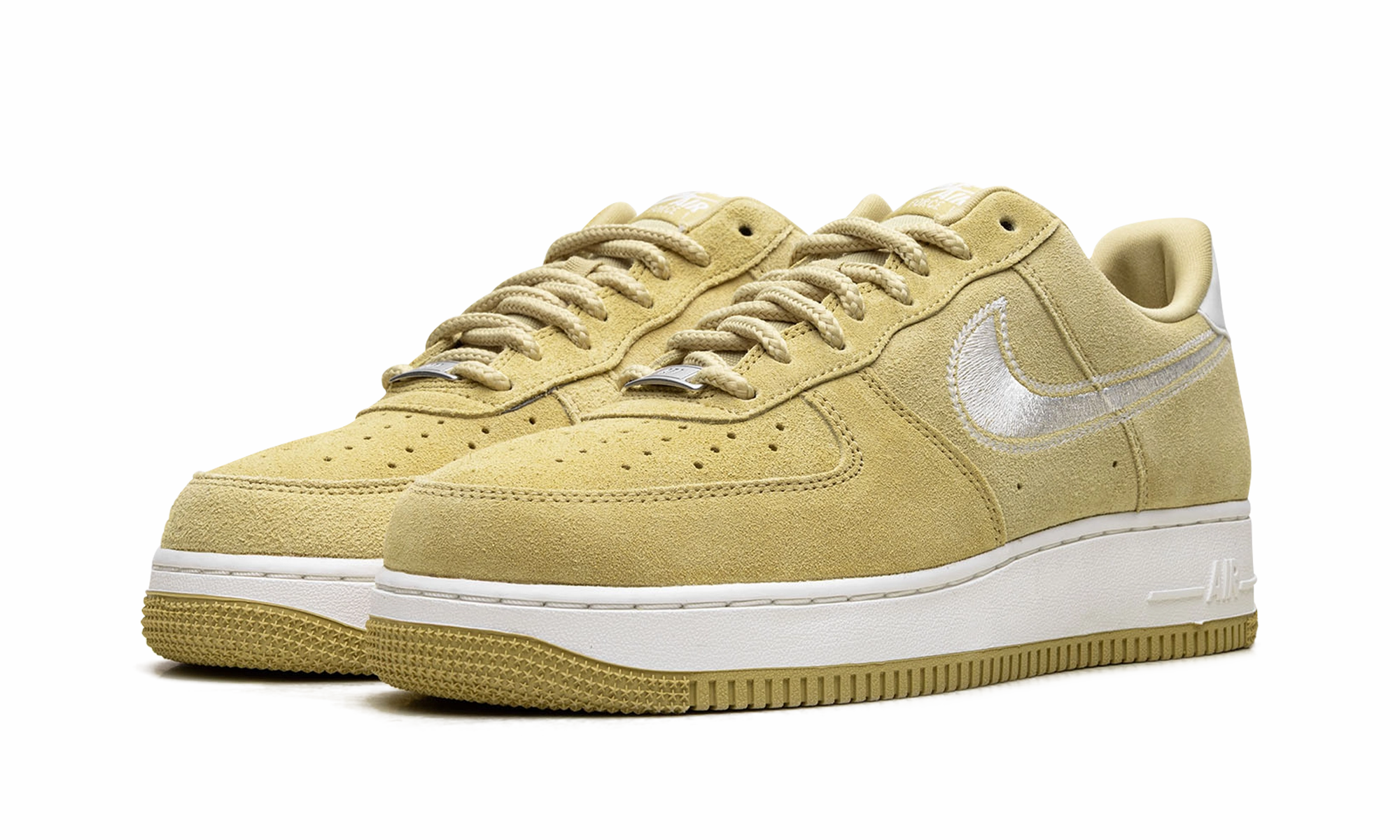 Air Force 1 Low '07 LV8 "Buff Gold Sail Embroidered Swoosh" Range Jog Open Space