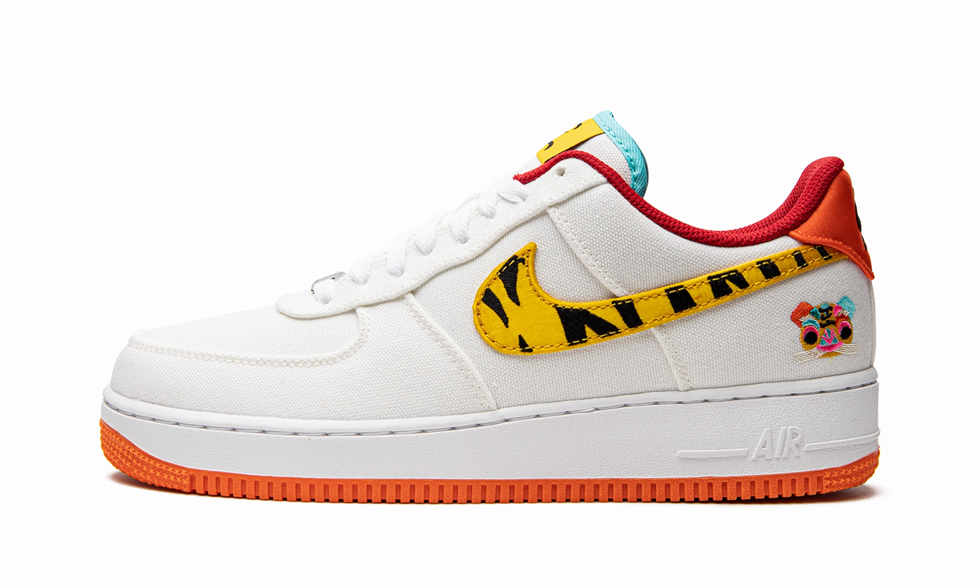 Air Force 1 Low '07 LX "Year of the Tiger" Travel Must Weekend Walks