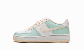 Sidewalk Walk Air Force 1 Low GS "Emerald Rise / Guava Ice"