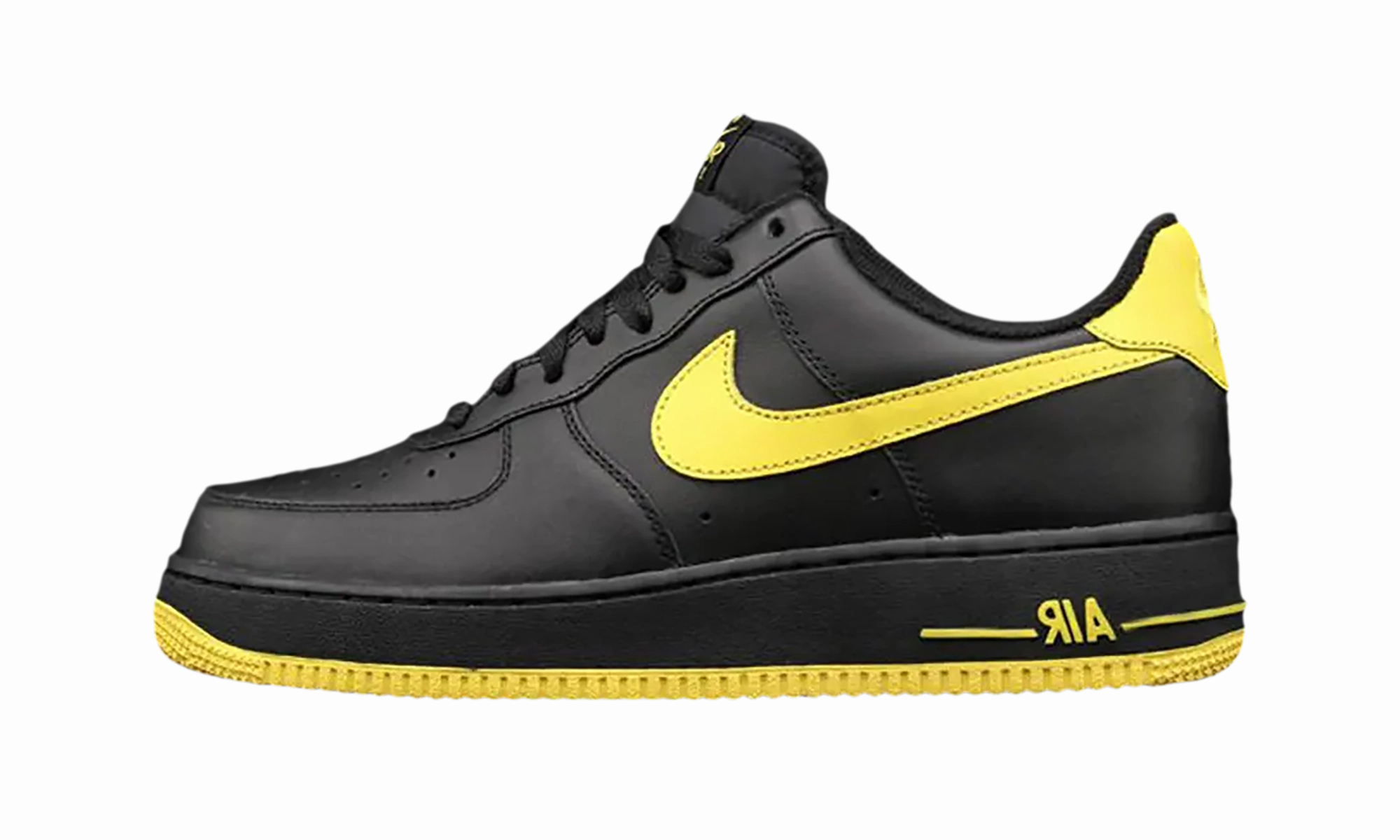 Air Force 1 Low "Black / Yellow" Classy durability