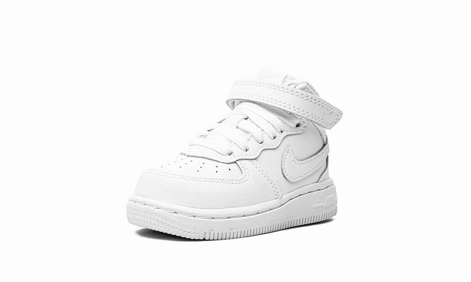 Versatile Step Lifestyle Focus Air Force 1 Mid TD "White on White"